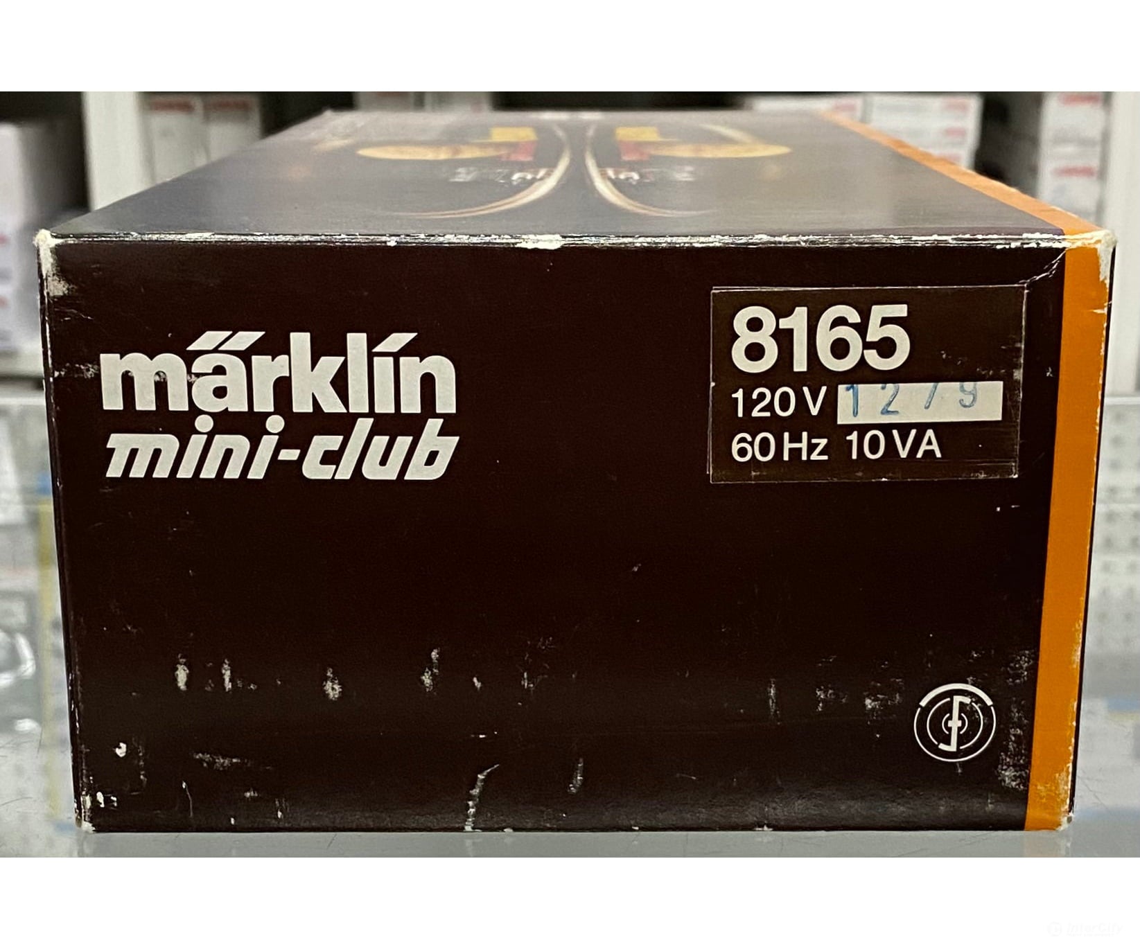 Marklin 8165 Z Mini Club Starter Set with 120V Transformer and Track Starter & Train Sets