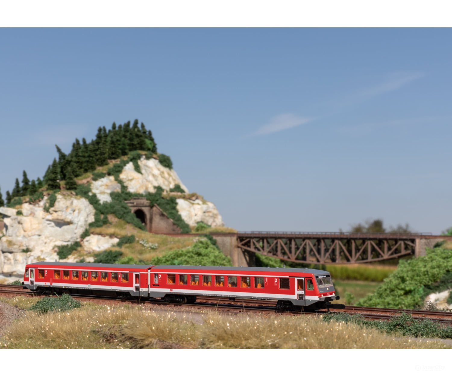 Marklin 88700 Z Db Ag Class 628.2 Diesel Powered Rail Car With A 928.2 Cab Control (1/2025 Insider