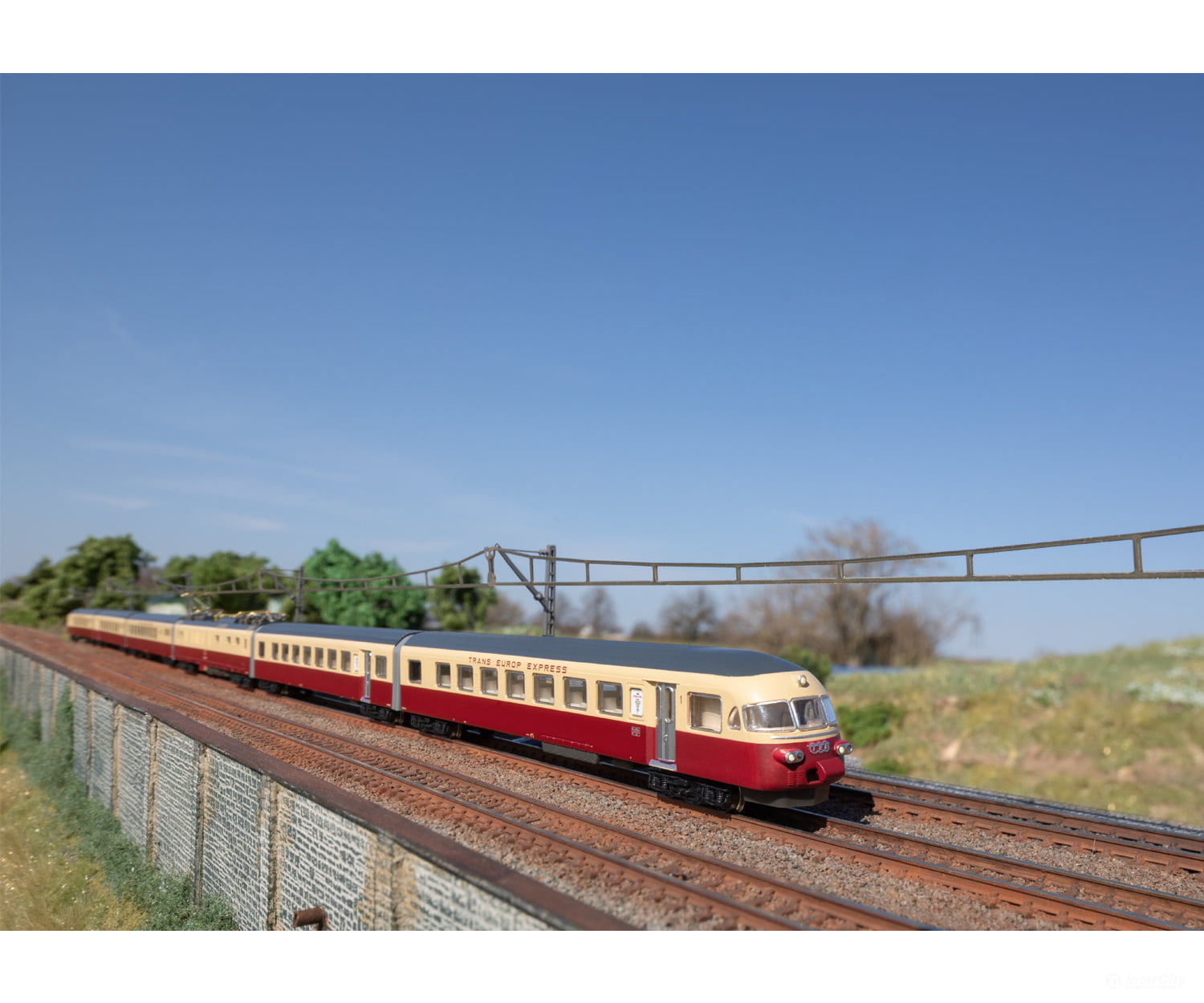 Marklin 88730 Z SBB-CFF-FFS Class RAe TEE II Express Powered Rail Car Train European Locomotives
