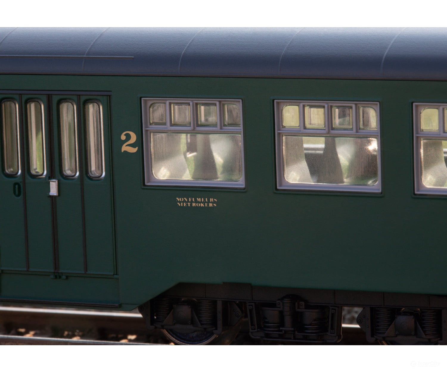 Marklin 43546 SNCB M2 Passenger Car Set - Default Title (IC-MARK-43546)