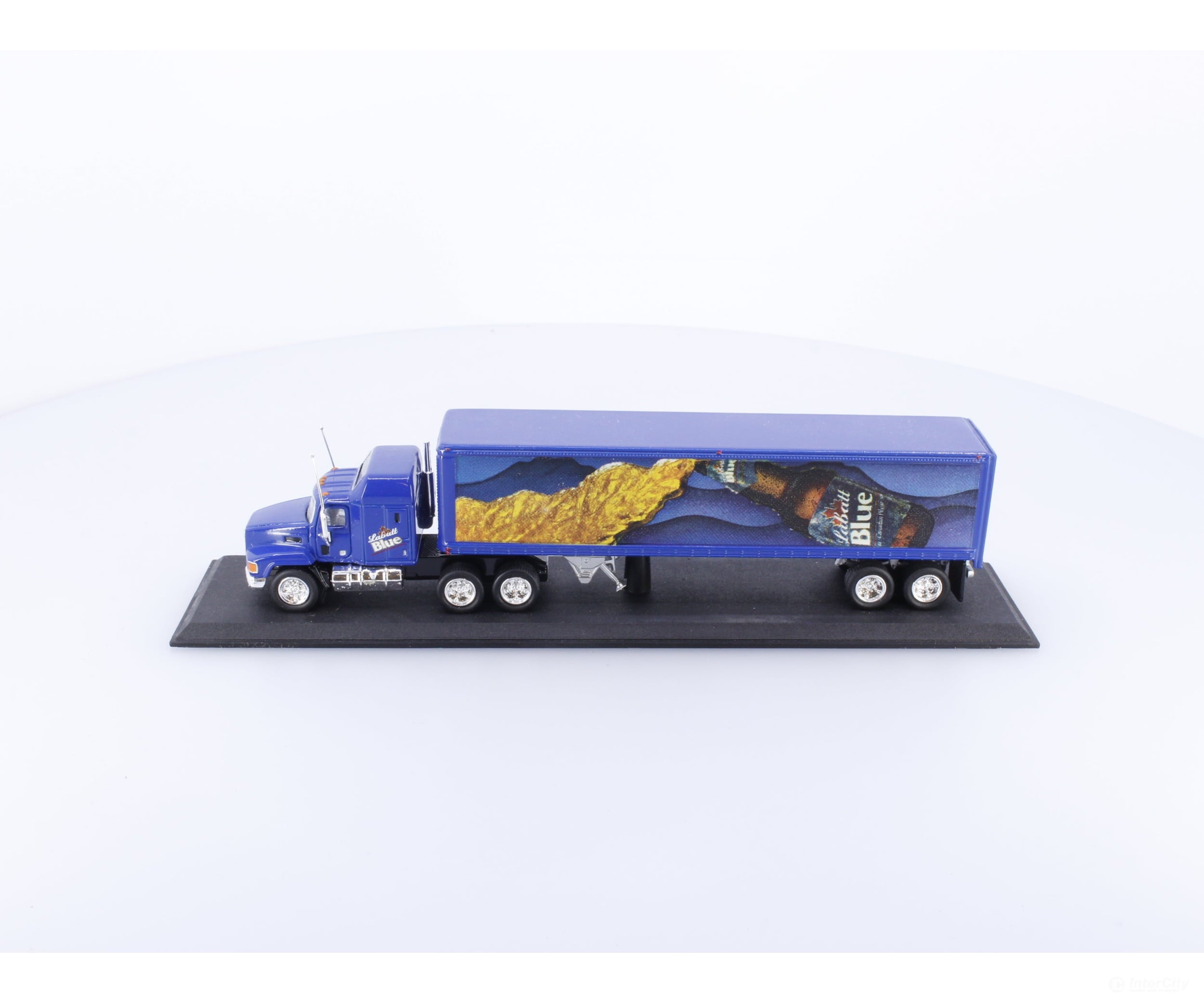 Matchbox CCY05/C-M HO Special Edition Labatts Blue Semi Truck and Trailer Cars & Trucks