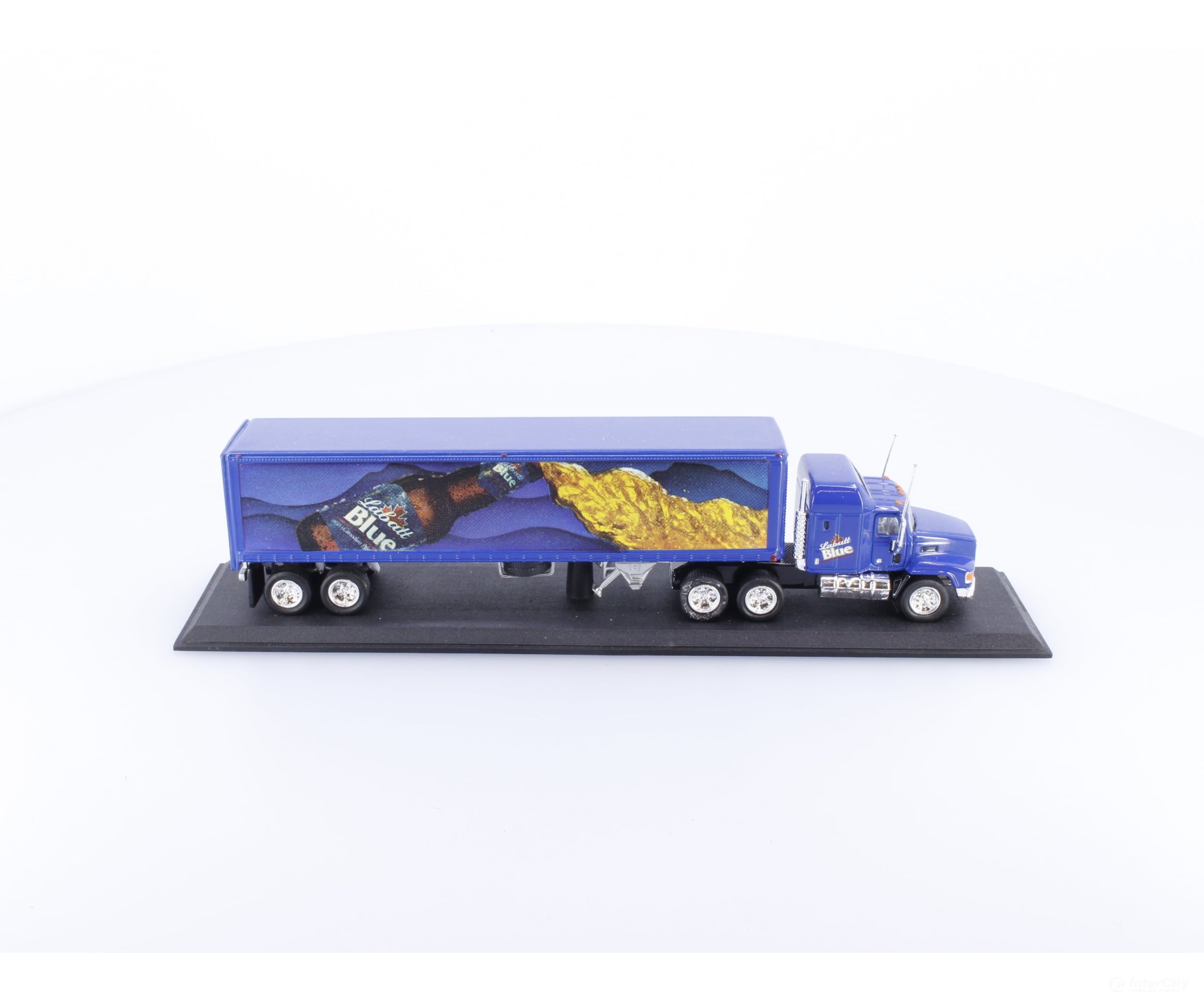 Matchbox CCY05/C-M HO Special Edition Labatts Blue Semi Truck and Trailer Cars & Trucks