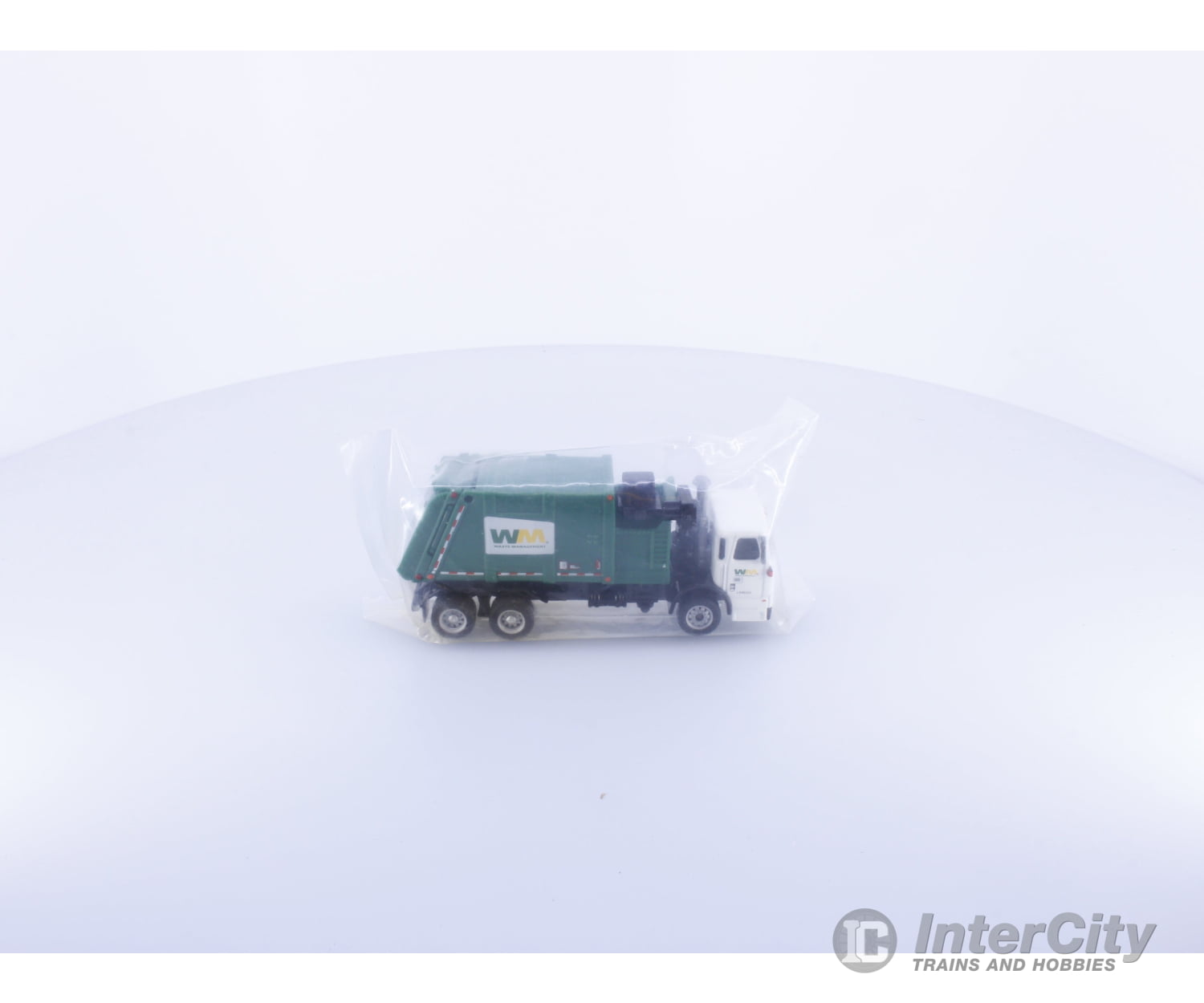 Matchbox WMGT HO Waste Management Garbage Truck Cars & Trucks