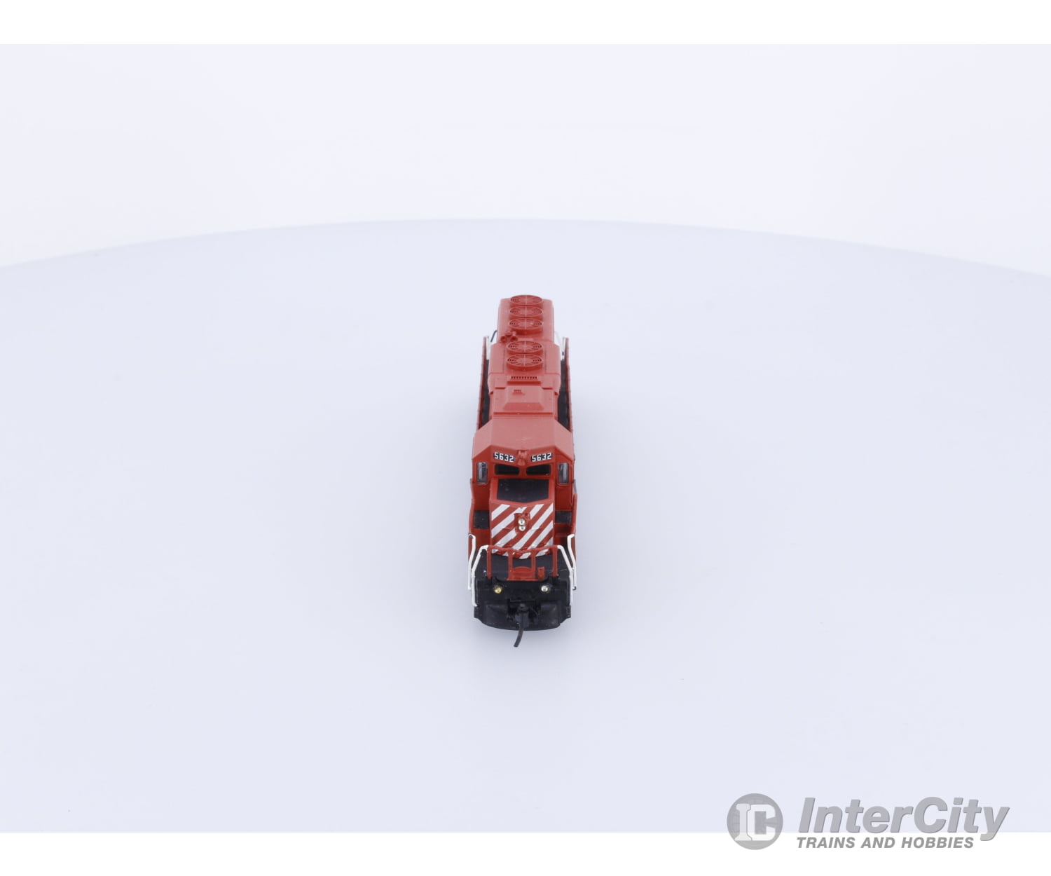 Mehano 8921 N RSD-15 Chop Nose Locomotive Canadian Pacific (CP) 8921 Analog DC Locomotives
