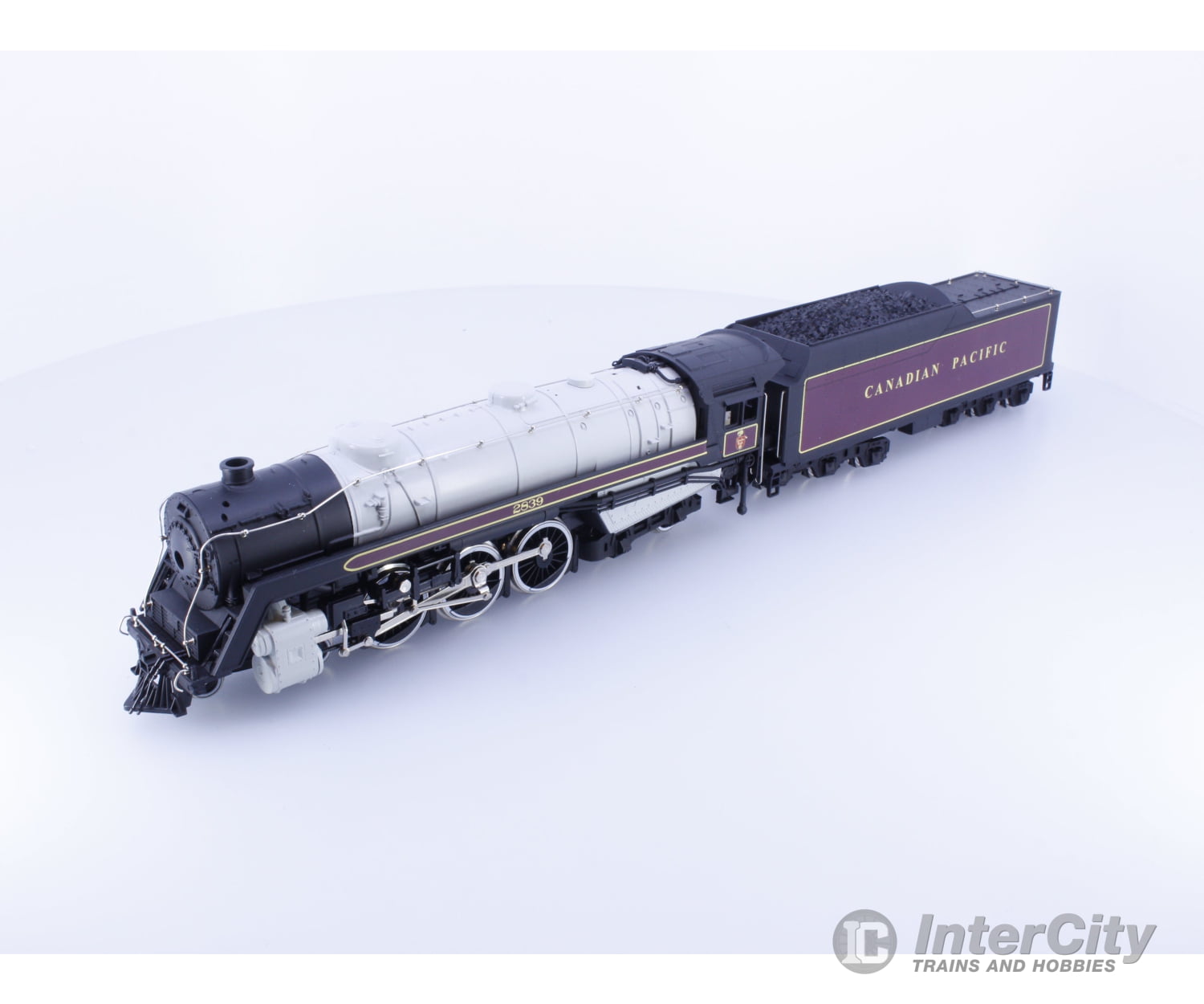 Mehano T264/5970 HO Type 4-6-4 Hudson Steam Locomotive Canadian Pacific (CP) 2839 Analog DC Locomotives