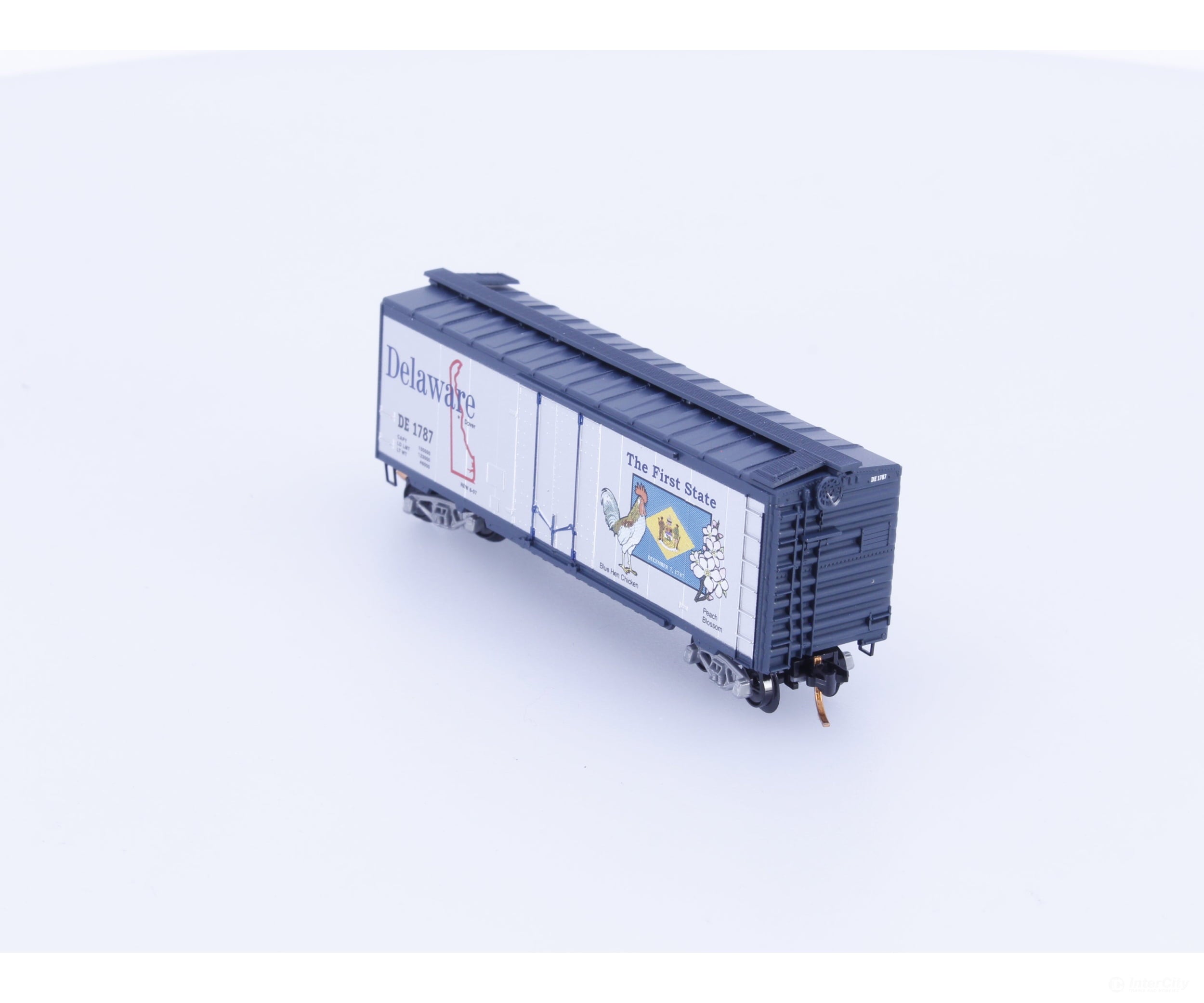 Micro Trains 02100414 N 40’ Plug Door Boxcar Delaware State Car (DE) 1787 Freight Cars