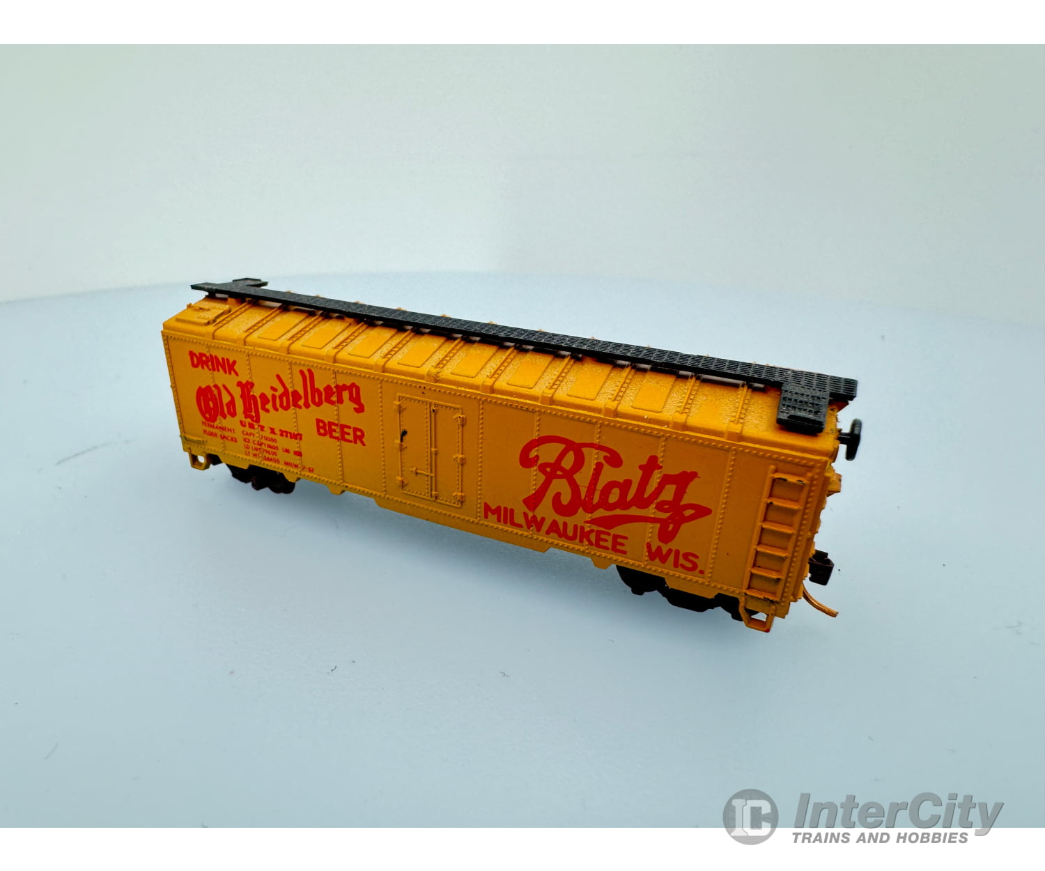 Micro Trains 02400280 N 40’ Standard Box Car Single Door W/O Roofwalk Canadian National (Cn)