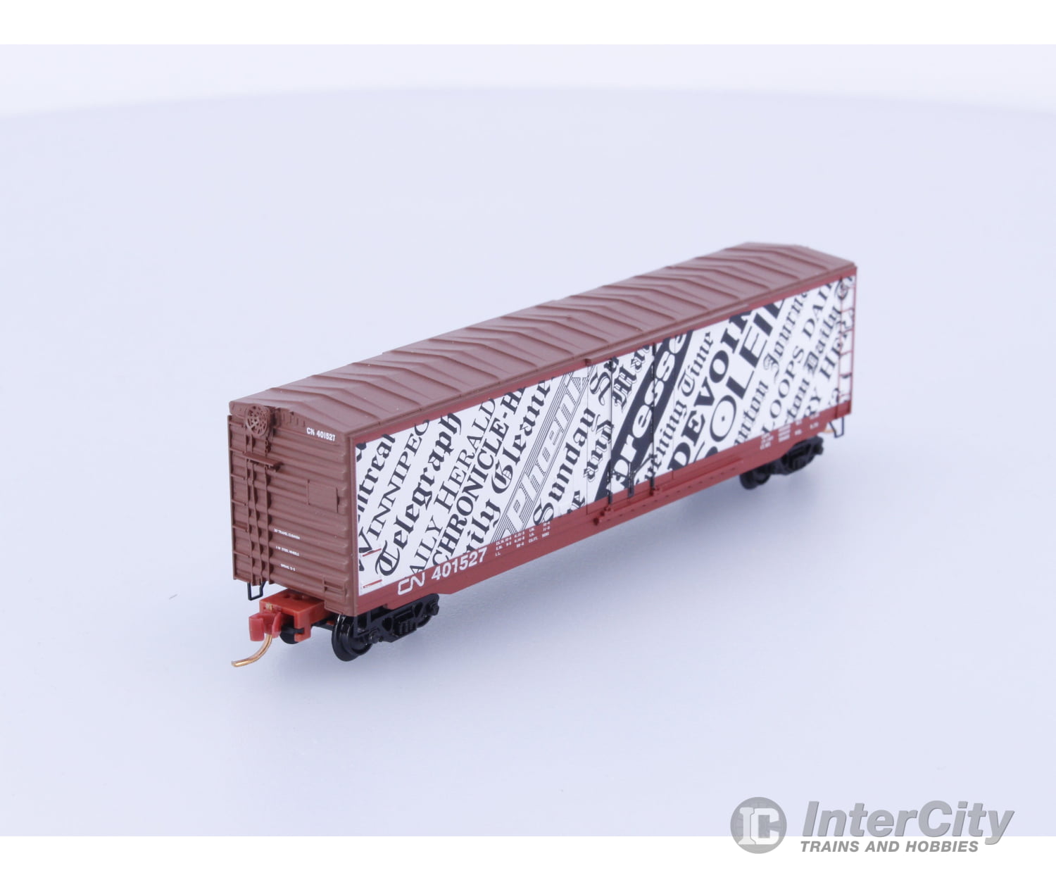 Micro Trains 038 00 460 N 50’ Standard Box Car Plug Door Canadian National (CN) 401527 Freight Cars