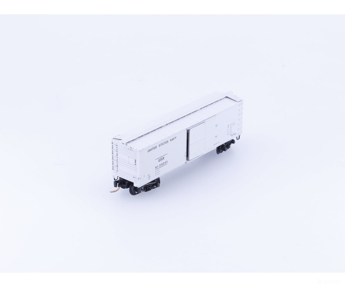 Micro Trains 04200050 N 40’ Double Sheathed Wood Box Car United States Navy (USN) #1 61-00201 - Freight Cars