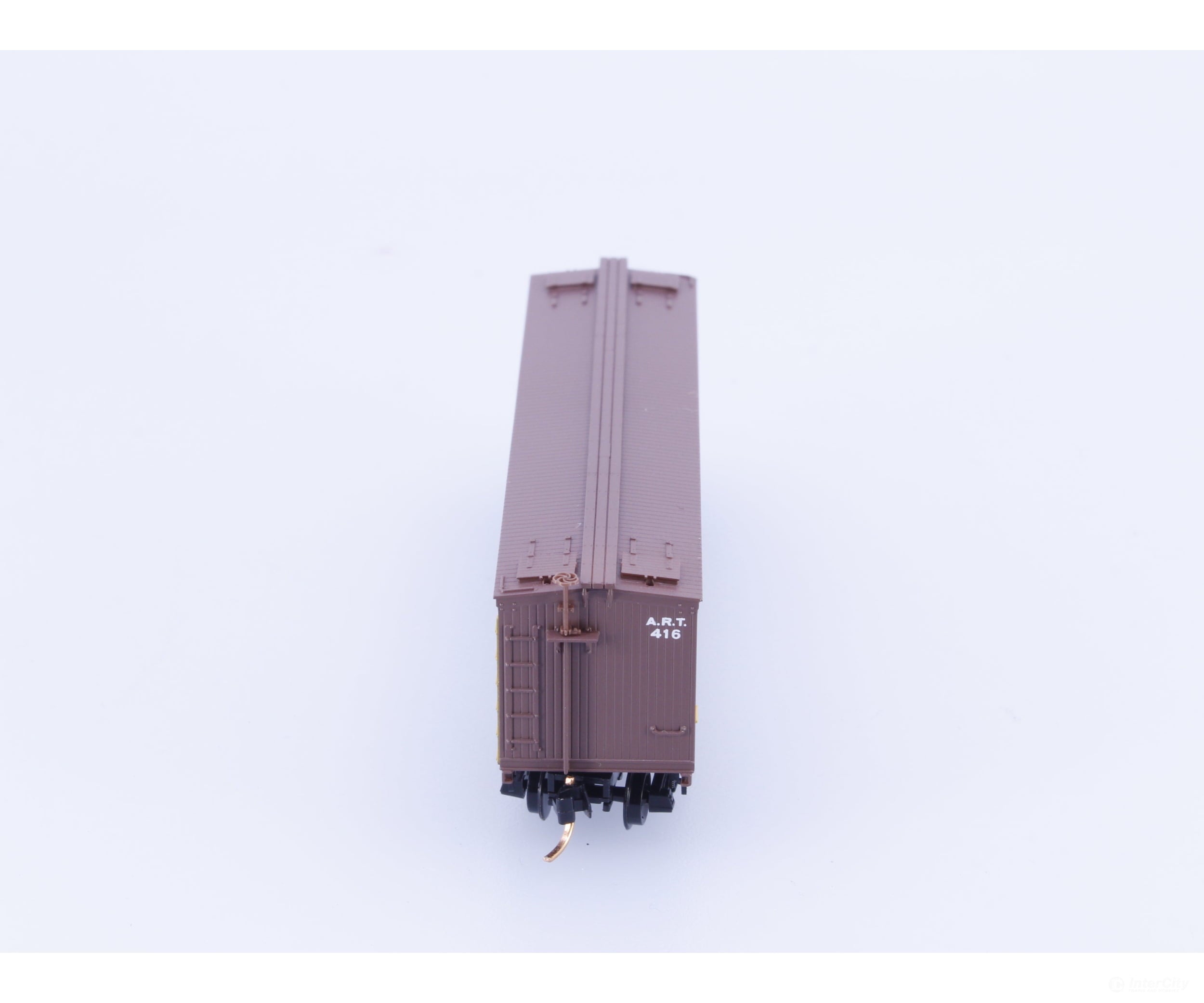 Micro Trains 04900230 N 40’ Double Sheathed Wood Reefer Crazy Water Crystals (ART) 416 Freight Cars