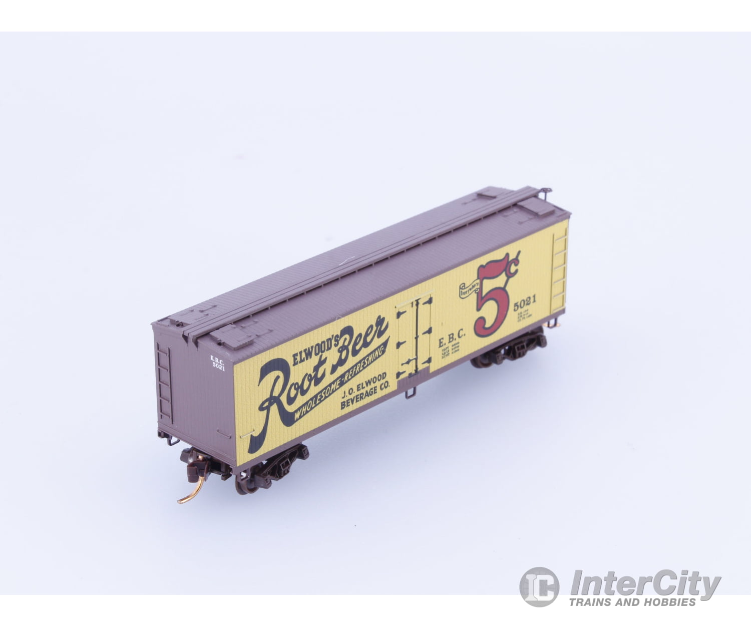 Micro Trains 04900240 N 40’ Double Sheathed Wood Reefer Elwood’s Root Beer (EBC) 5021 Freight Cars