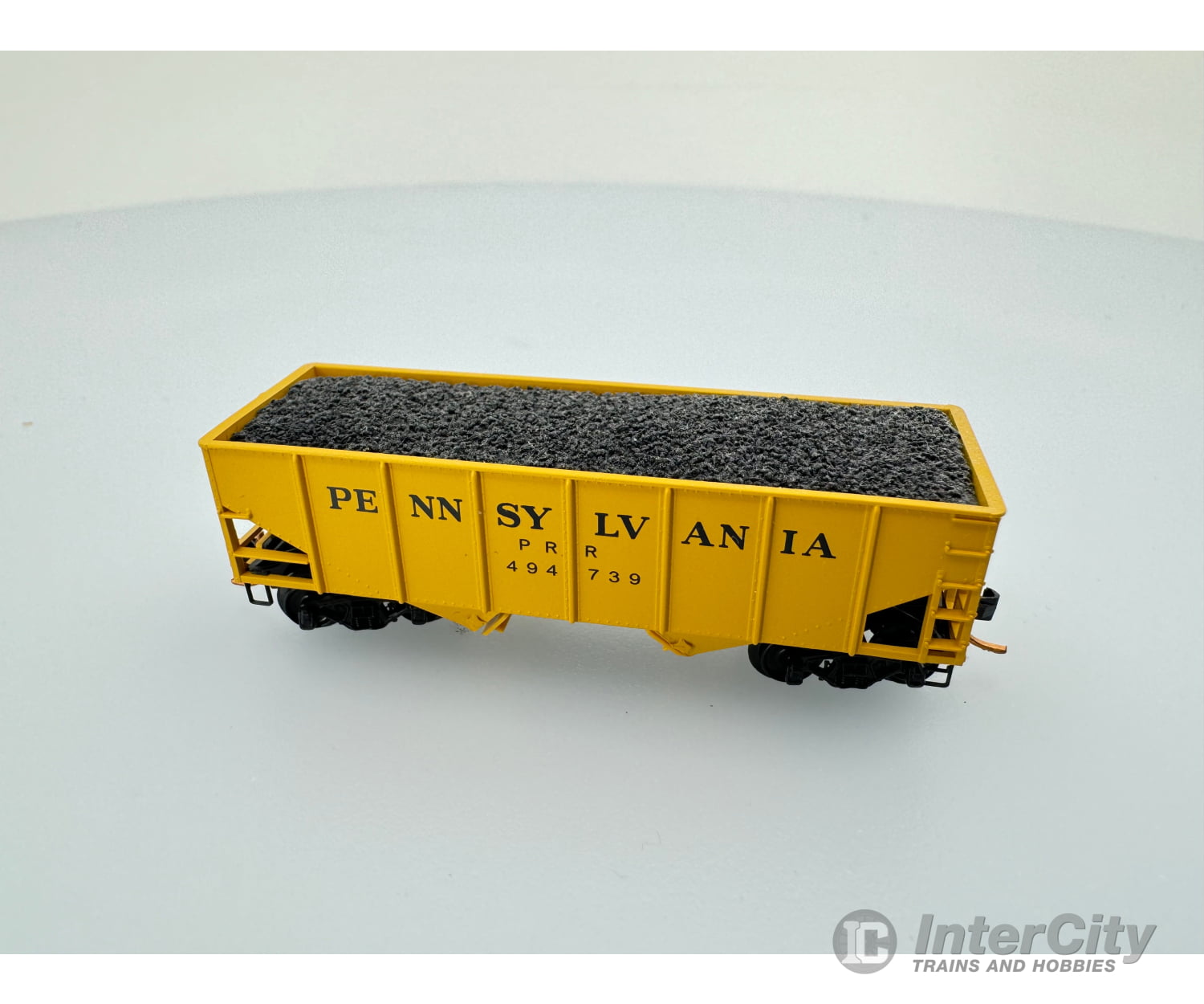 Micro Trains 056 00 380 N 33’ Twin Bay Hopper Rib Side W/ Coal Load Pennsylvania (Prr) Prr 494739