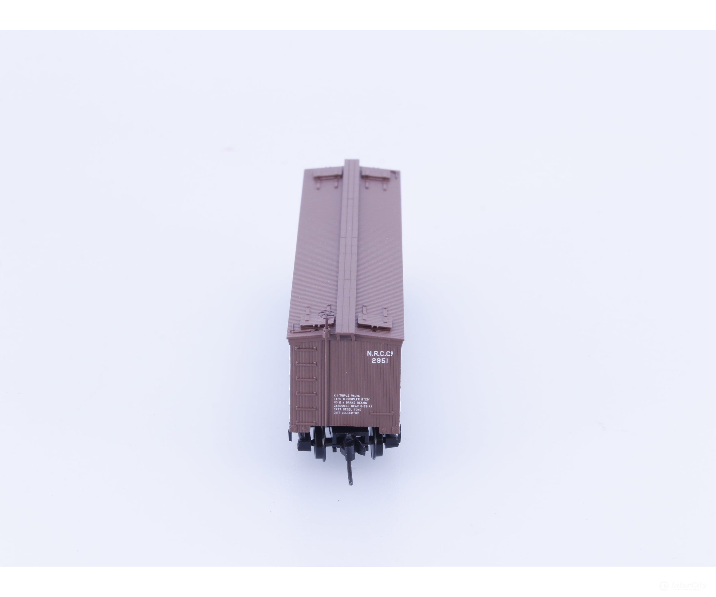 Micro Trains 05800005 N 36’ Wood Sheathed Ice Reefer with Truss Rods Northern Refrigerator (NRC) 2951 Freight Cars