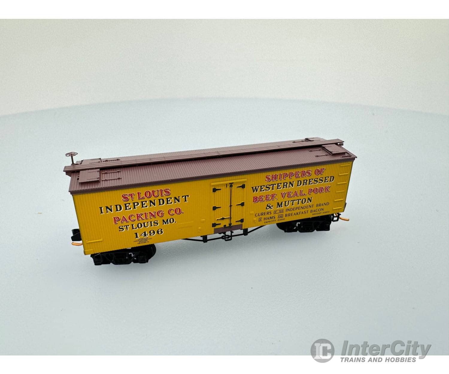 Micro Trains 05800120 N 36’ Wood Sheathed Ice Reefer W/ Truss Rods St. Louis Ind Packing Co