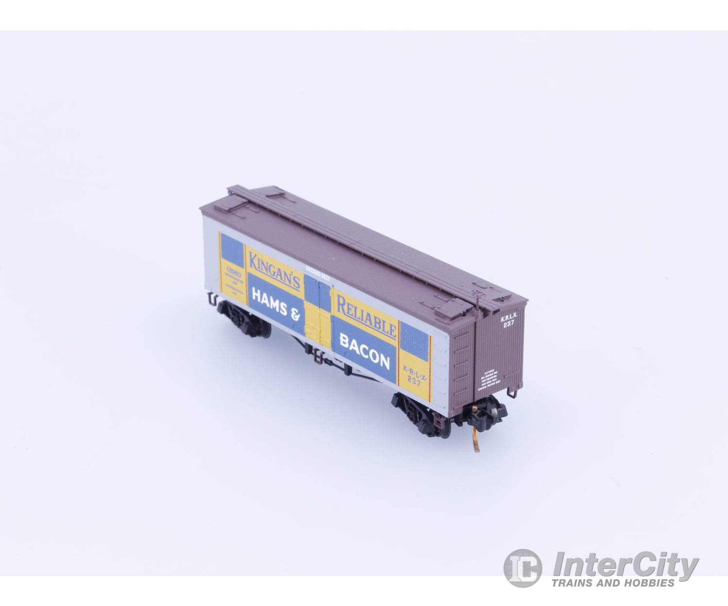 Micro Trains 05800130 N 36’ Wood Sheathed Ice Reefer with Truss Rods Kingan’s Reliable Ham and Bacon (KRLX) 237 Freight
