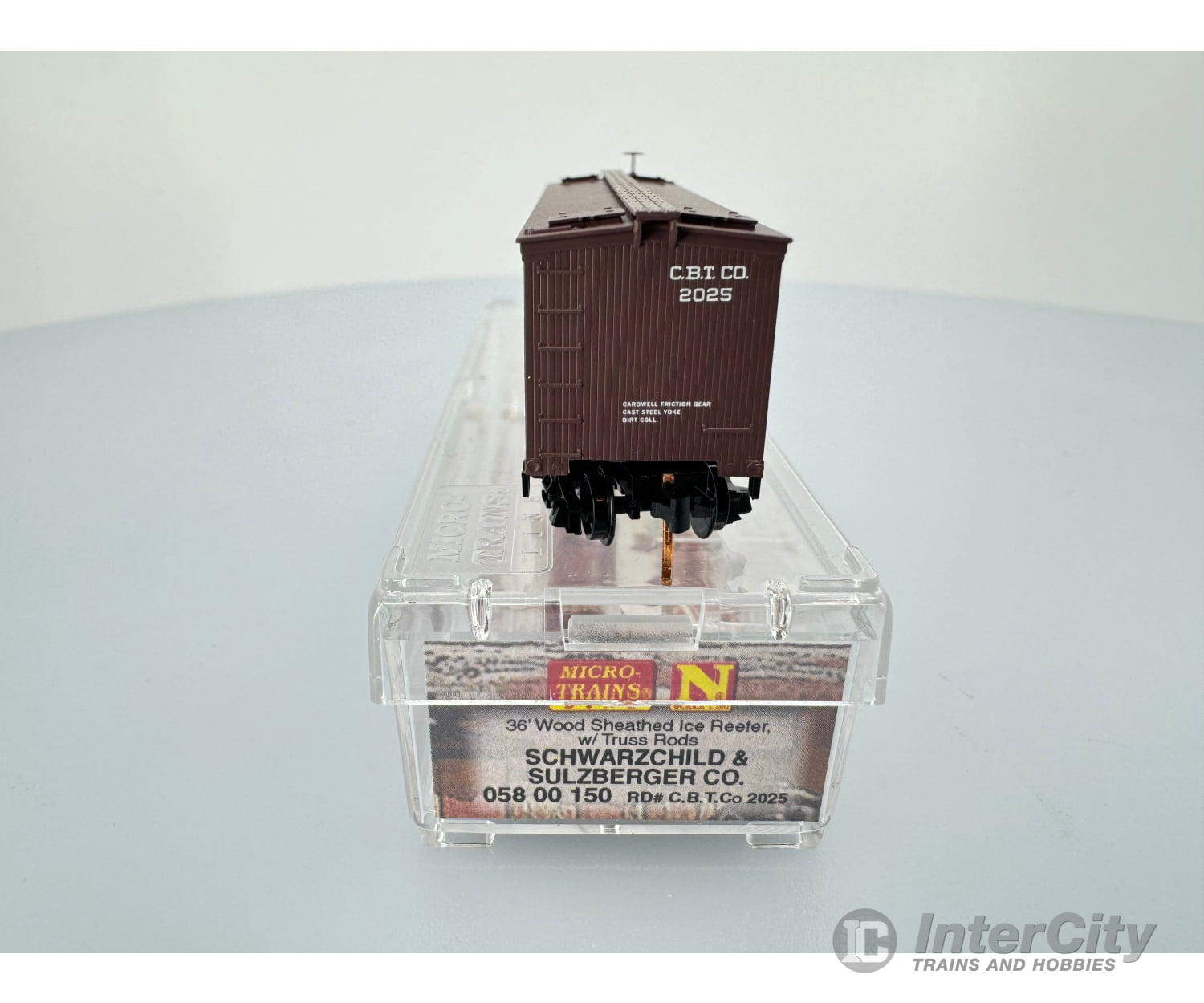 Micro Trains 05800150 N 36’ Wood Sheathed Ice Reefer W/ Truss Rods Schwarzchild & Sulzberger Co