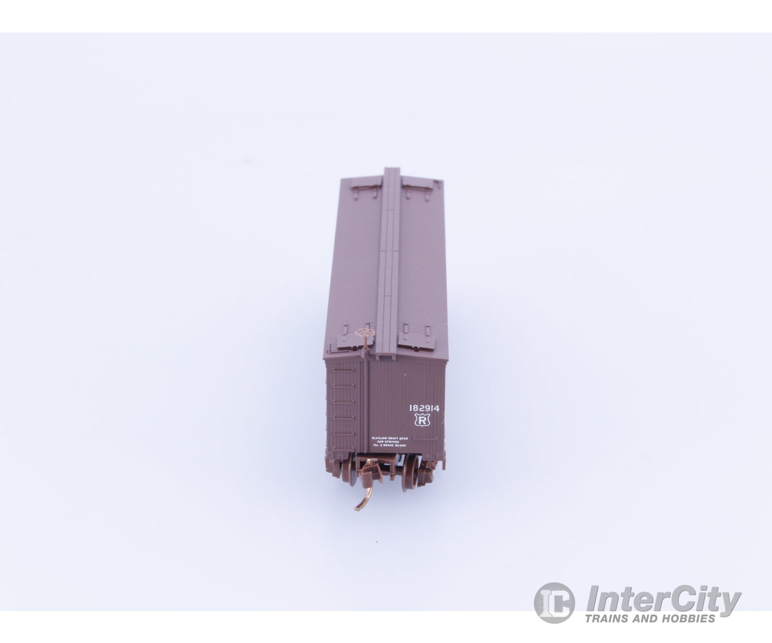 Micro Trains 05800250 N 36’ Wood Sheathed Ice Reefer with Truss Rods Canadian Pacific (CP) 182914 Freight Cars