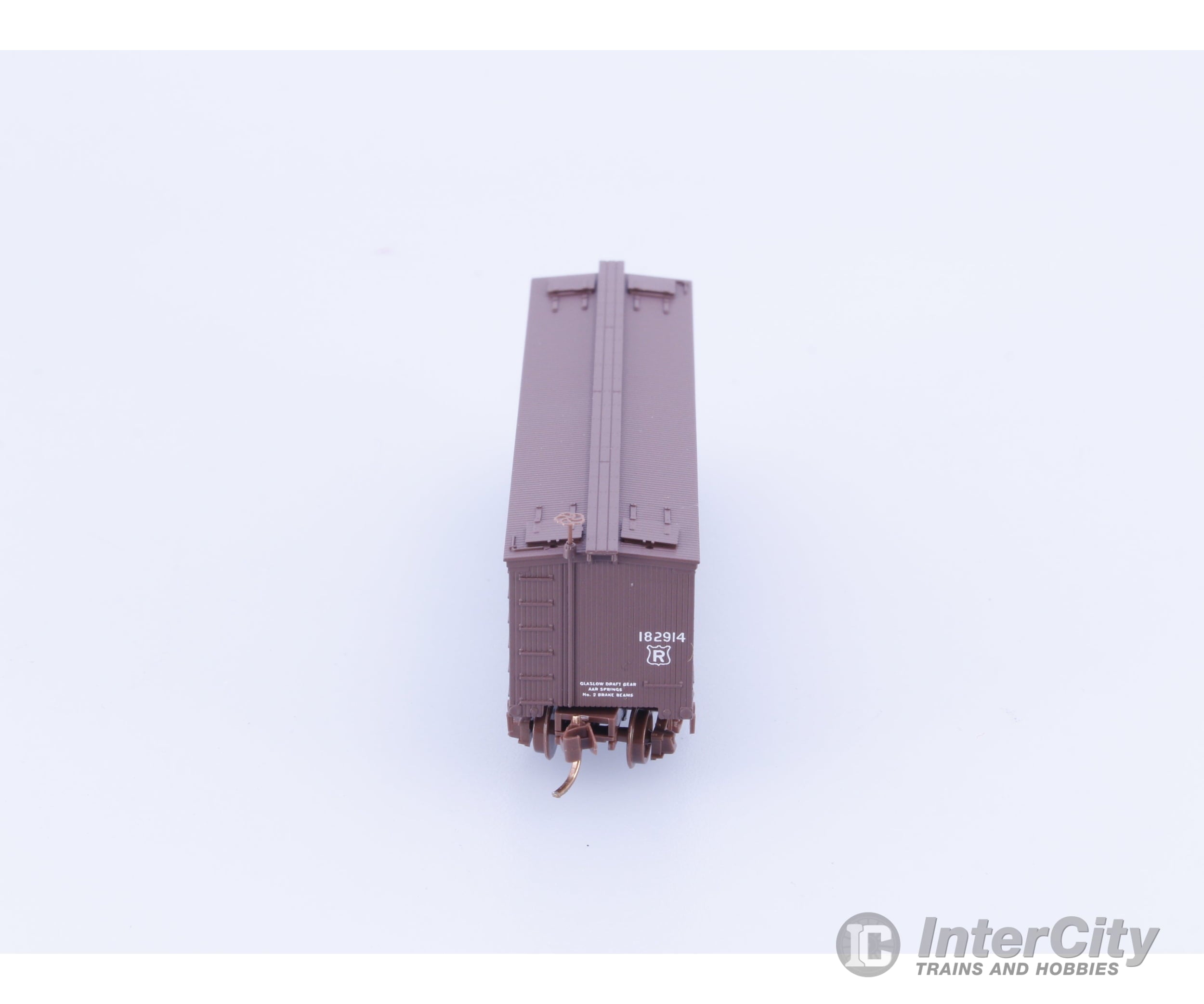 Micro Trains 05800250 N 36’ Wood Sheathed Ice Reefer with Truss Rods Canadian Pacific (CP) 182914 Freight Cars