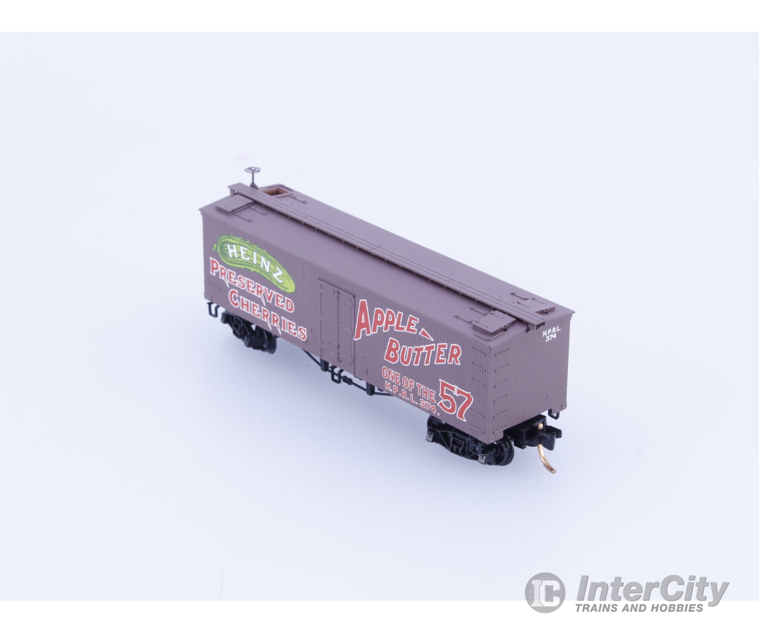 Micro Trains 05800260 N 36’ Wood Sheathed Ice Reefer with Truss Rods Preserved Cherries Heinz (HPRL) 374 Freight Cars