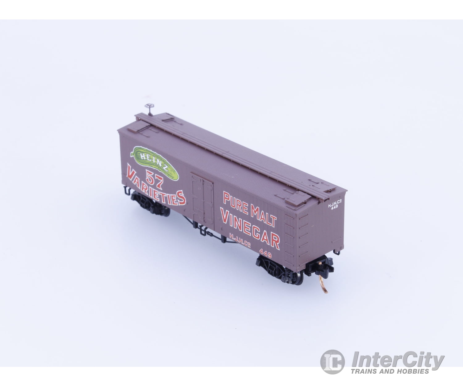 Micro Trains 05800300 N 36’ Wood Sheathed Ice Reefer with Truss Rods Pure Malt Vinegar Heinz (HJHCo) 449 Freight Cars