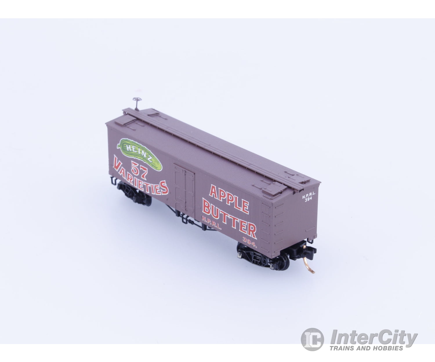 Micro Trains 05800330 N 36’ Wood Sheathed Ice Reefer with Truss Rods Apple Butter Heinz (HPRL) 394 Freight Cars