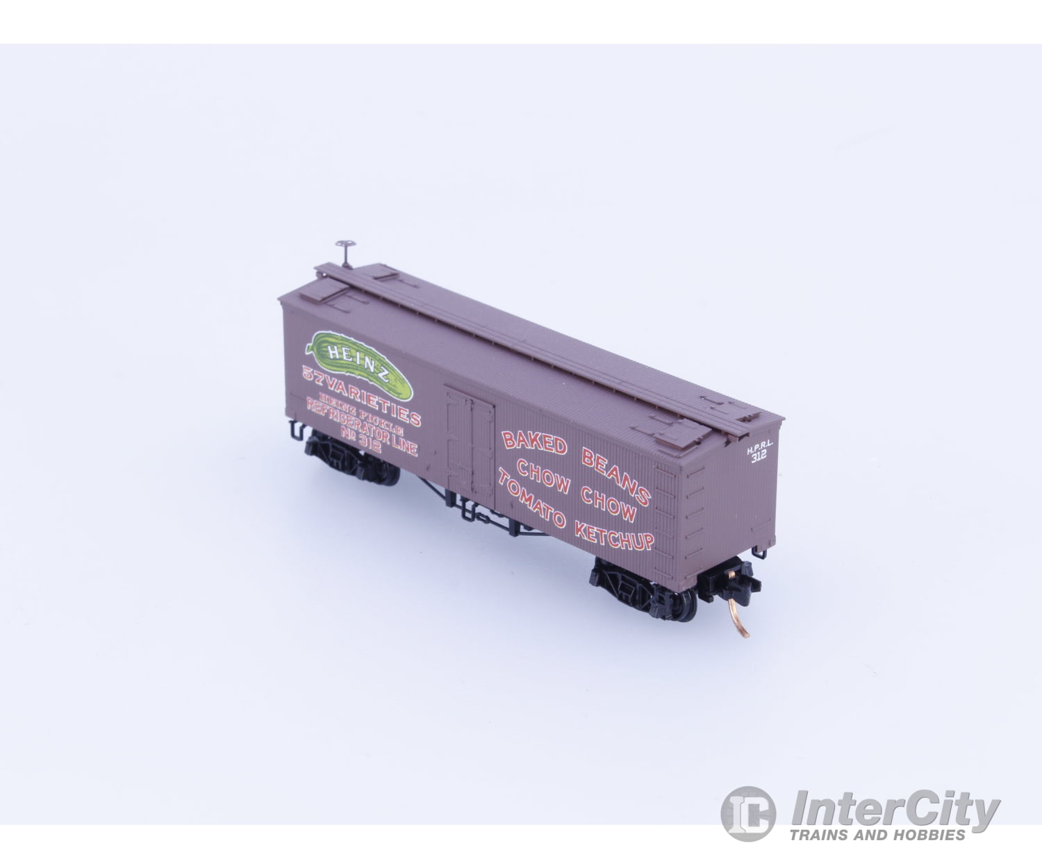 Micro Trains 05800340 N 36’ Wood Sheathed Ice Reefer with Truss Rods Baked Beans Chow Chow Heinz (HPRL) 312 Freight Cars