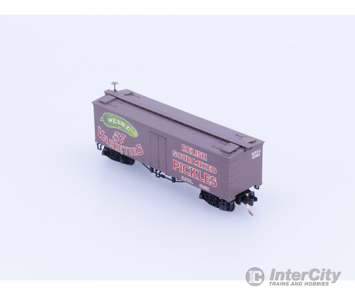 Micro Trains 05800360 N 36’ Wood Sheathed Ice Reefer with Truss Rods Relish Sour Mixed Pickles (HPFL) 2061 Freight Cars