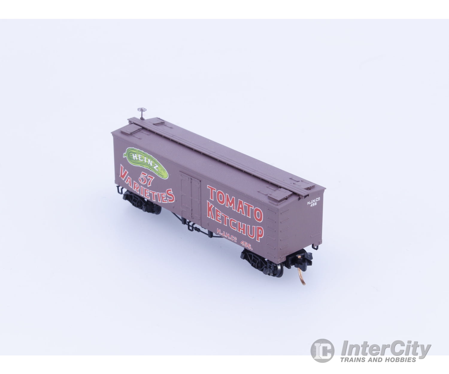 Micro Trains 05800370 N 36’ Wood Sheathed Ice Reefer with Truss Rods Tomato Ketchup Heinz (HJHCo) 456 Freight Cars