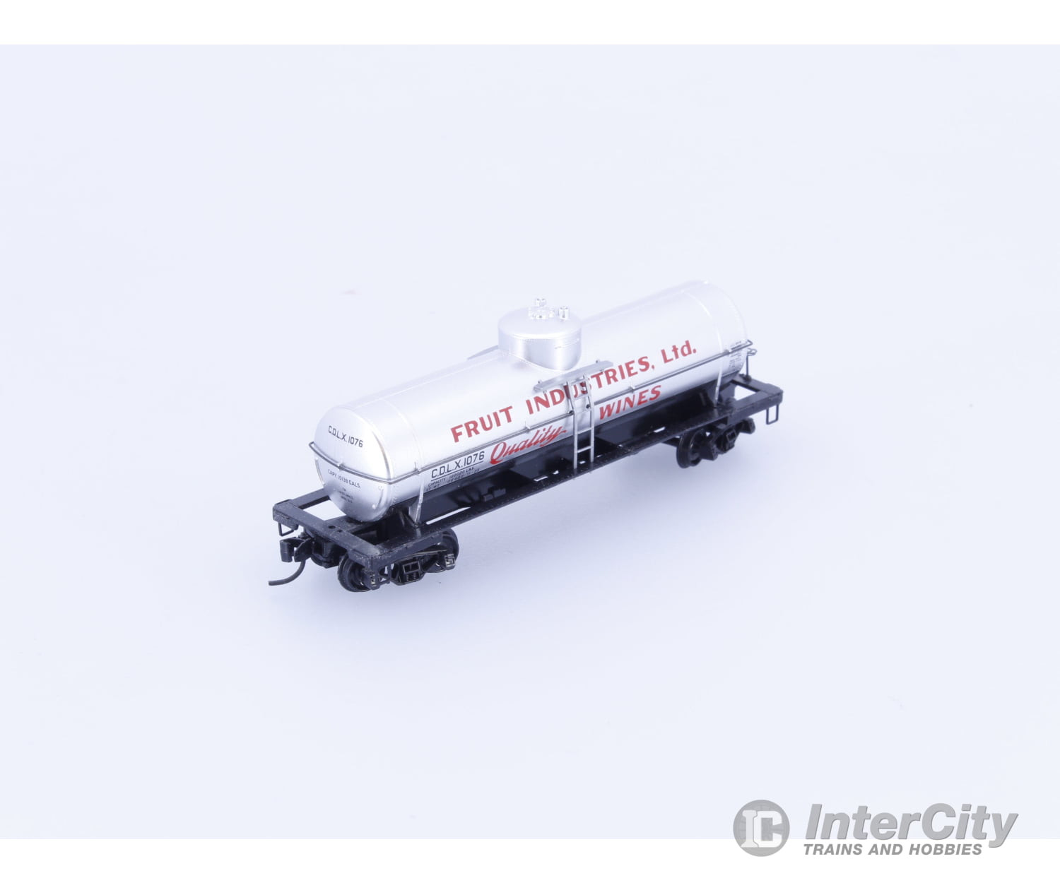 Micro Trains 06500116 N 39’ Single Dome Tank Car Fruit Industries California Dispatch Line (CDLX) 1076 Freight Cars