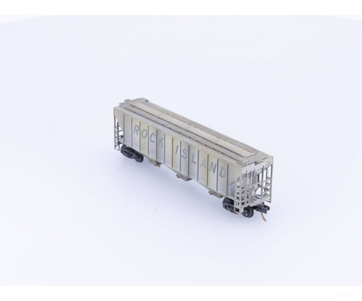 Micro Trains 09651030 N Weathered 3 Bay PS-2 Covered Hopper (RI) Chicago Rock Island and Pacific (ROCK) 131500