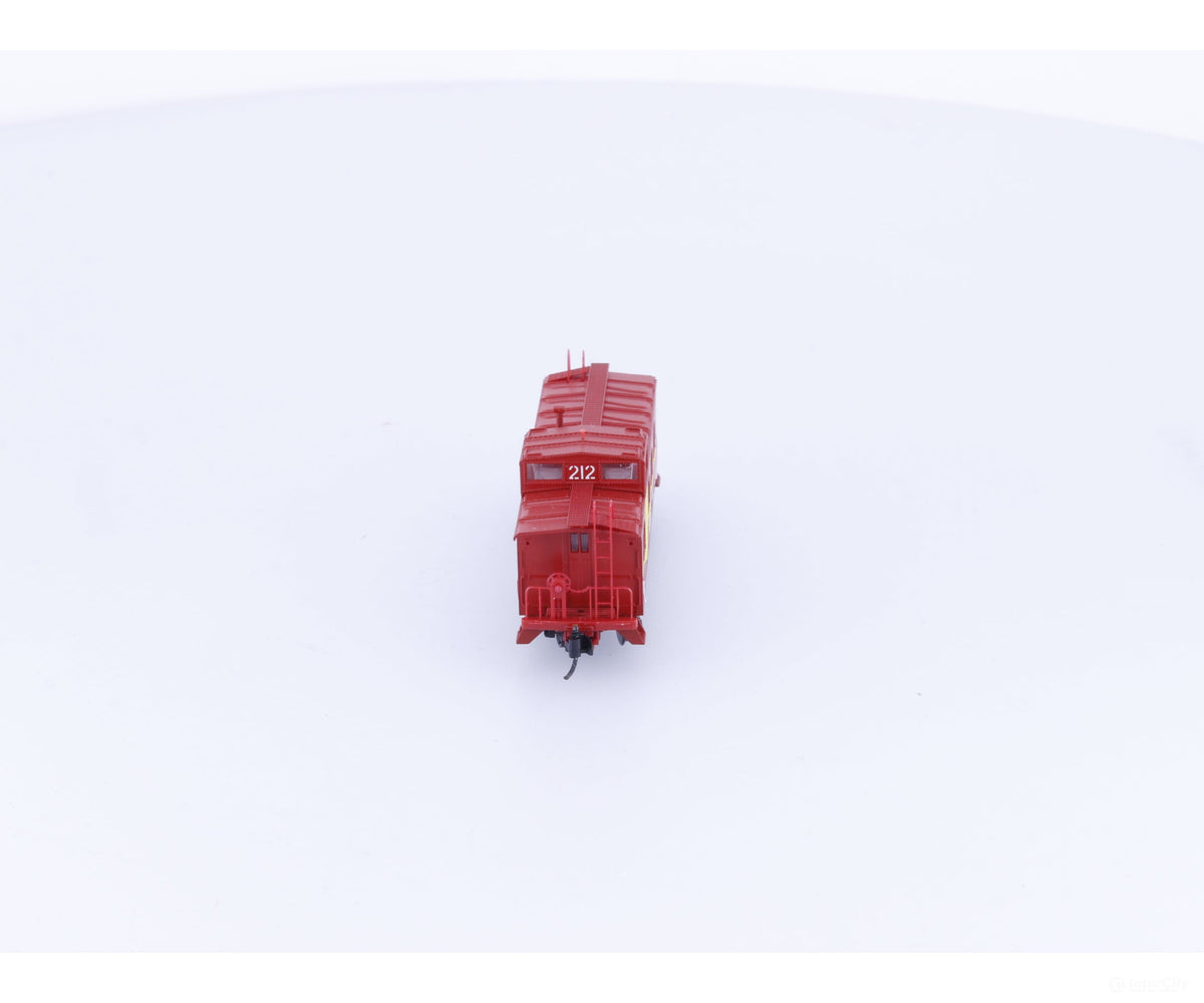 Micro Trains 10000471 N 36’ Riveted Steel Caboose Offset Cupola Atchison Topeka and Santa Fe (ATSF) 999212 - Freight