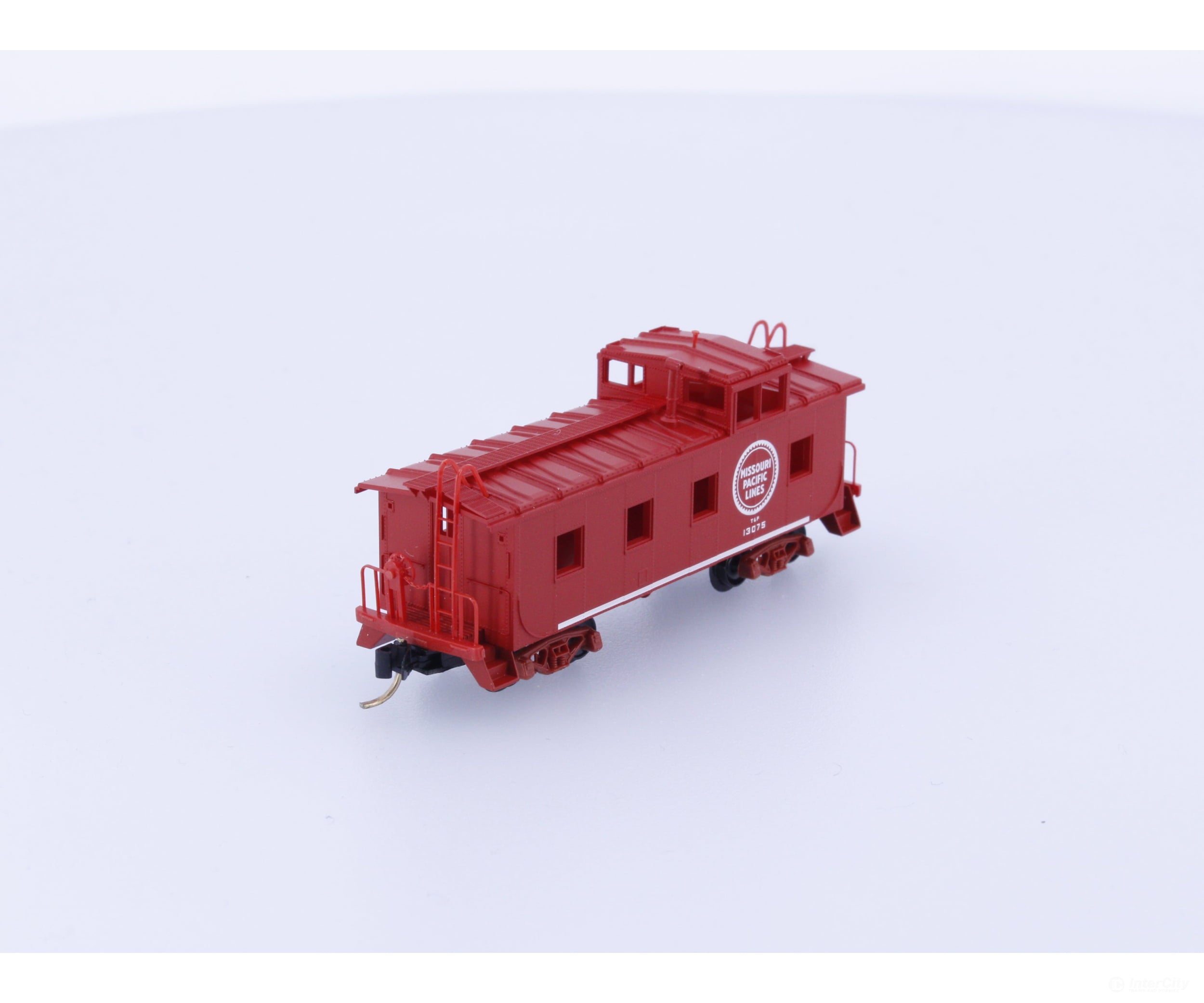 Micro Trains 100020 N 36’ Riveted Steel Side Caboose Missouri Pacific (MP) 13075 Freight Cars