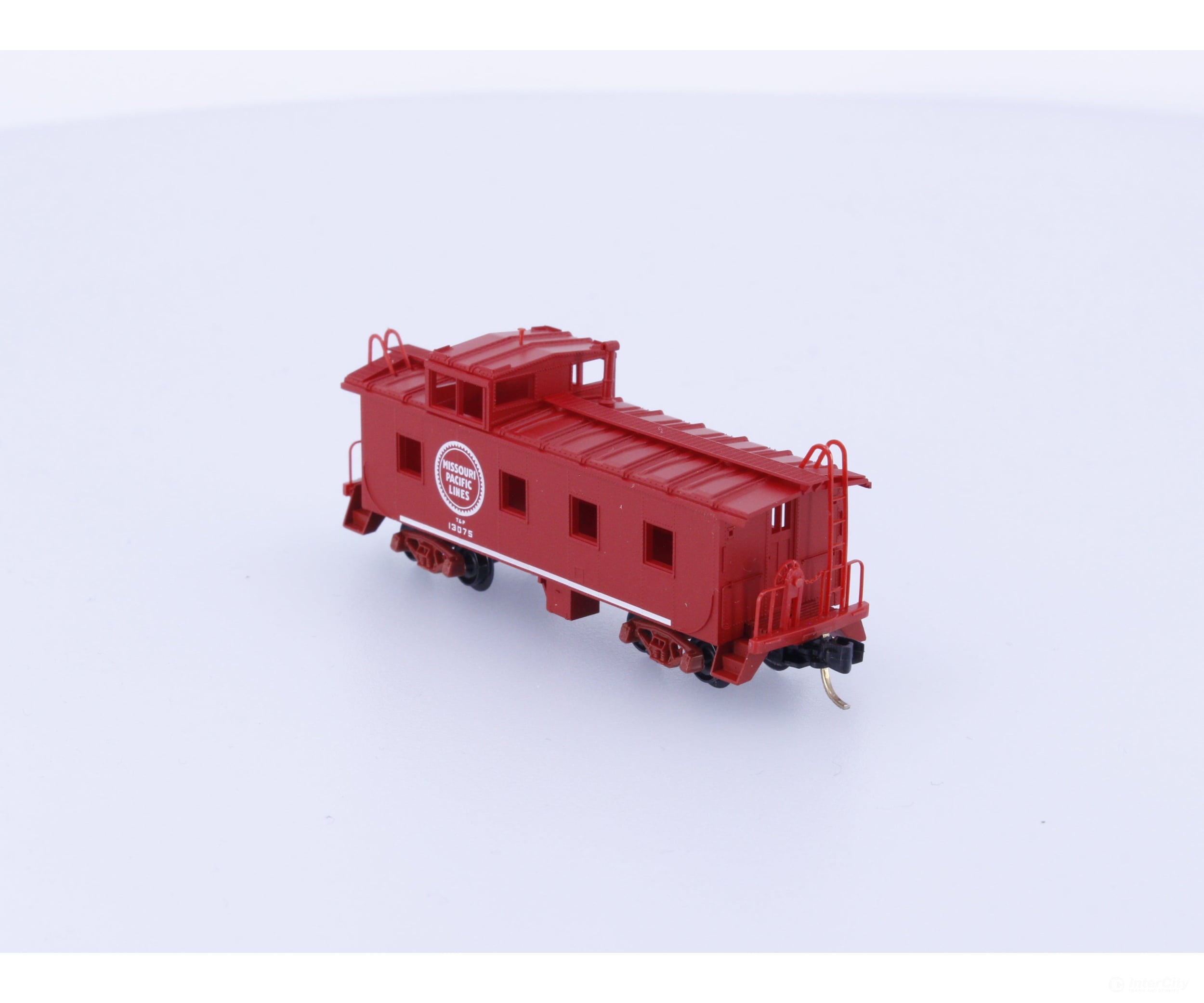 Micro Trains 100020 N 36’ Riveted Steel Side Caboose Missouri Pacific (MP) 13075 Freight Cars