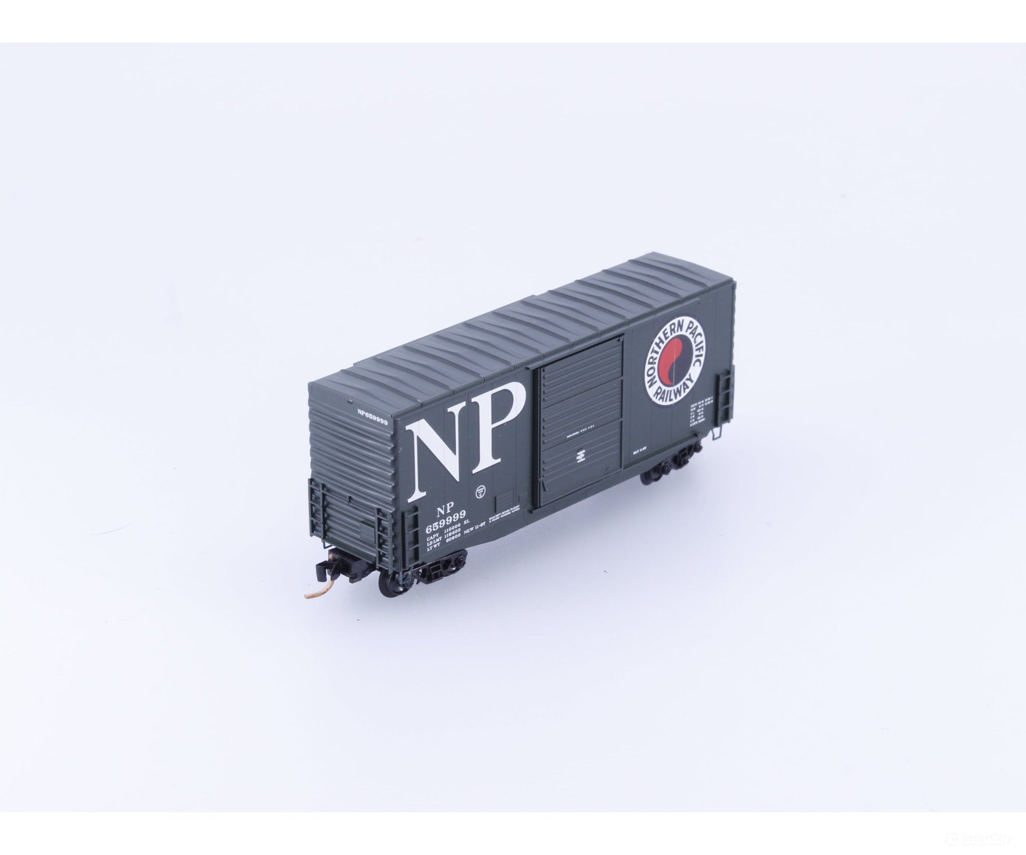 Micro Trains 10100010 N 40’ Single Door Hi-Cube Box Car Northern Pacific (NP) 659999 - Freight Cars