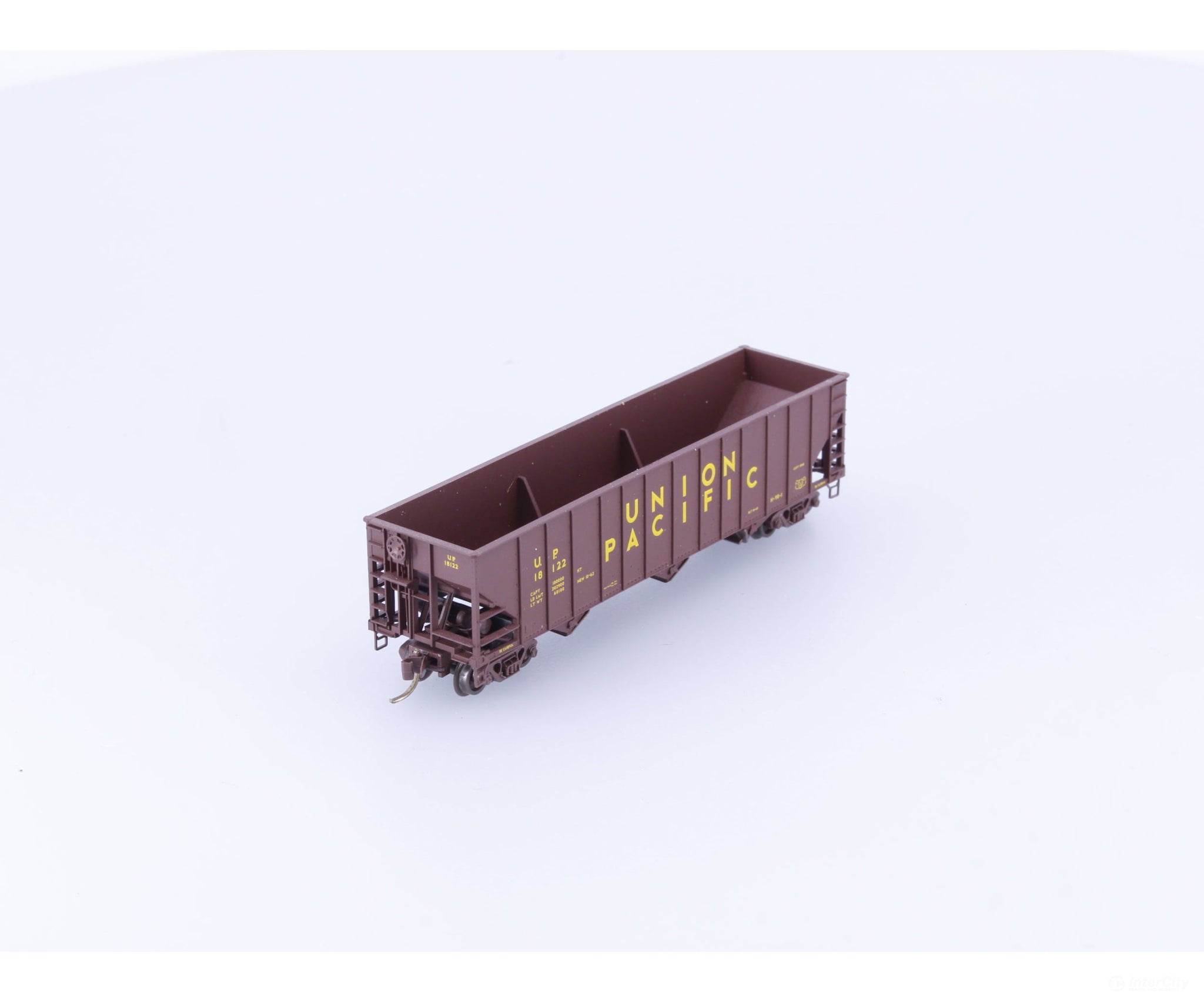 Micro Trains 108100 N 3 Bay Hopper 100 ton Rib Sides No Load Union Pacific (UP) 18122 (#6) - Freight Cars