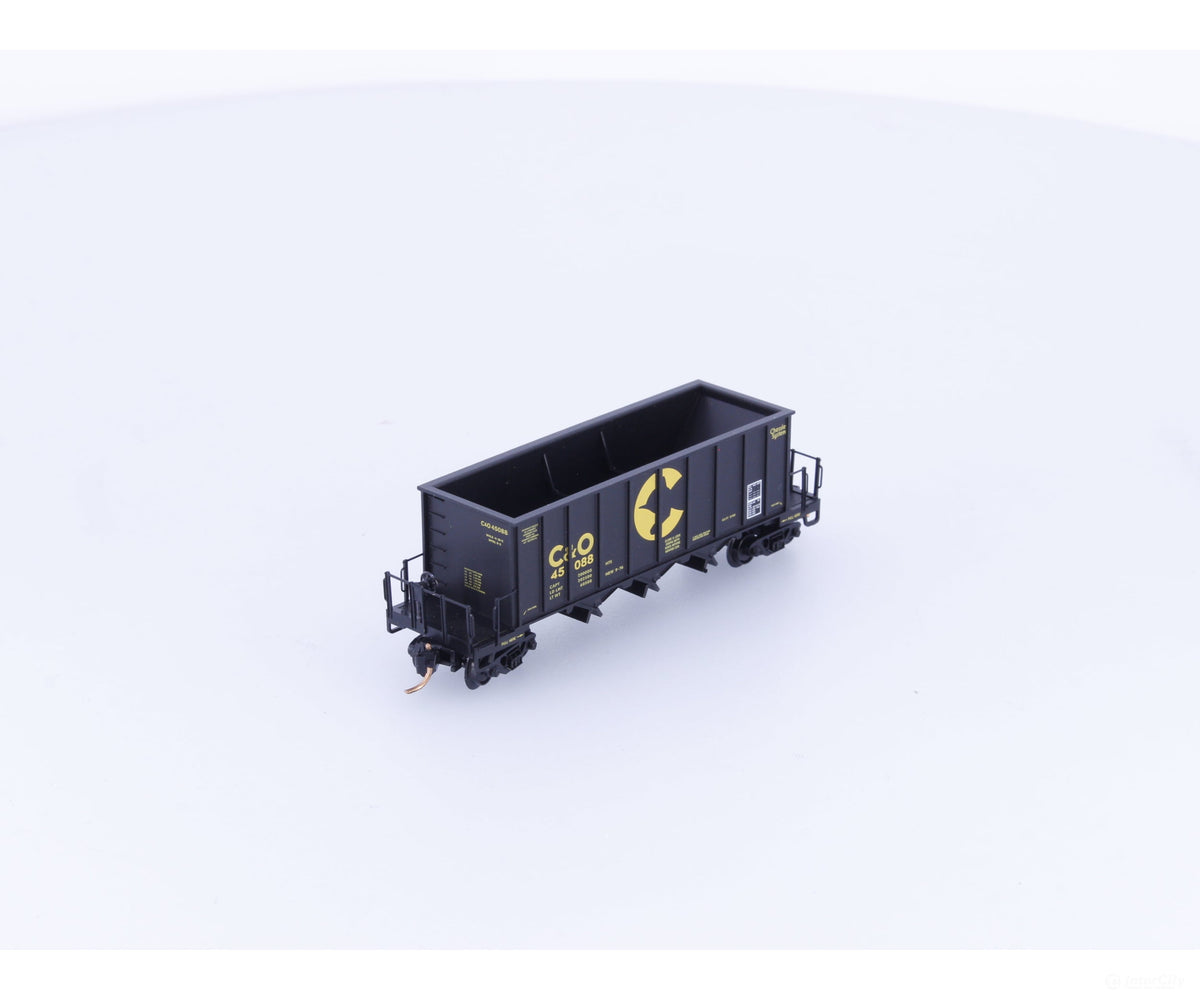 Micro Trains 12500052 N Open Hopper 3-Bay Ortner Rapid Discharge Chesapeake & Ohio C&O Chesapeake and Ohio (CO) 45088