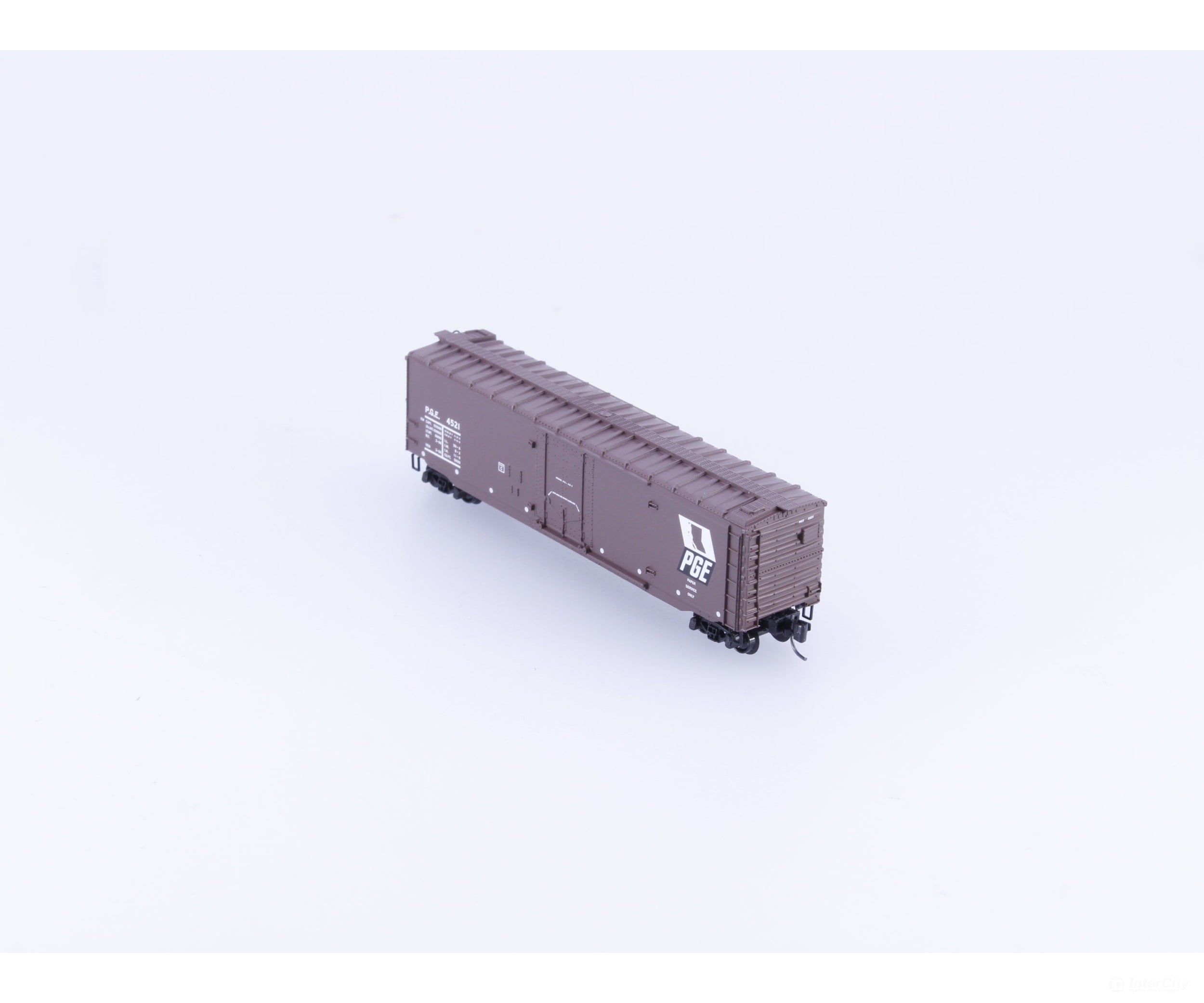 Micro Trains 13627-2 Z 50’ Standard Box Car Plug Door Pacific Great Eastern (PGE) 4521 - Freight Cars