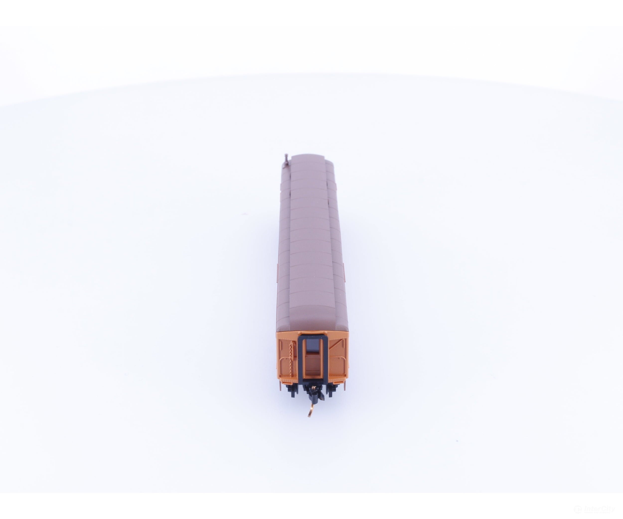 Micro Trains 14800120 N 70’ Heavyweight Mail Baggage Car Milwaukee Road (MILW) 17 Passenger Cars