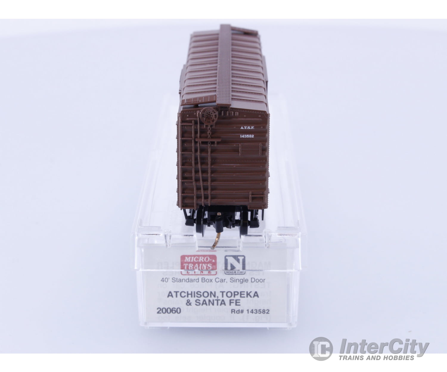 Micro Trains 20060 N Boxcar 40’ PS-1 Santa Fe (SF) 143582 Freight Cars