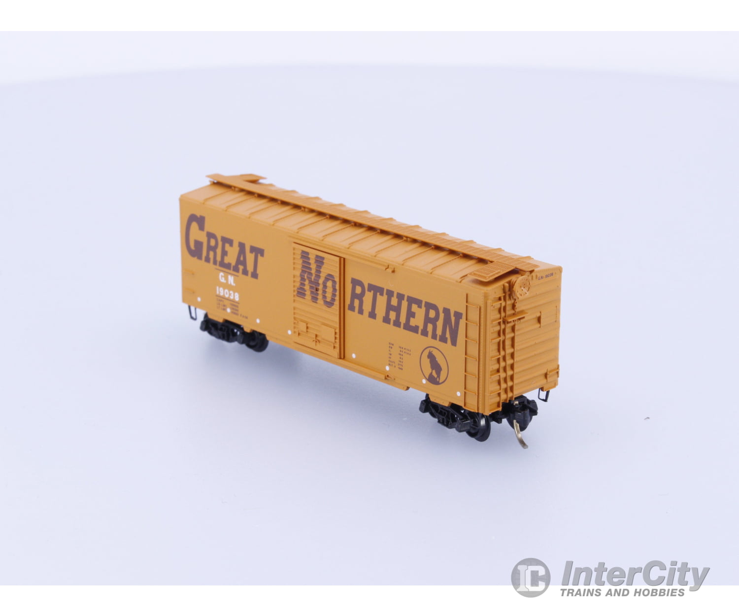 Micro Trains 20166 N Boxcar 40’ PS-1 Great Northern (GN) 19038 (#1) Freight Cars