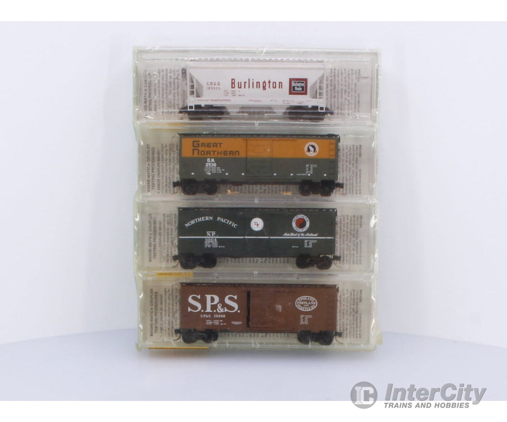 Micro Trains 20226-2 N Mixed Freight Consist North America Transition Era Various Fallen Flags 4-Pack Freight Cars