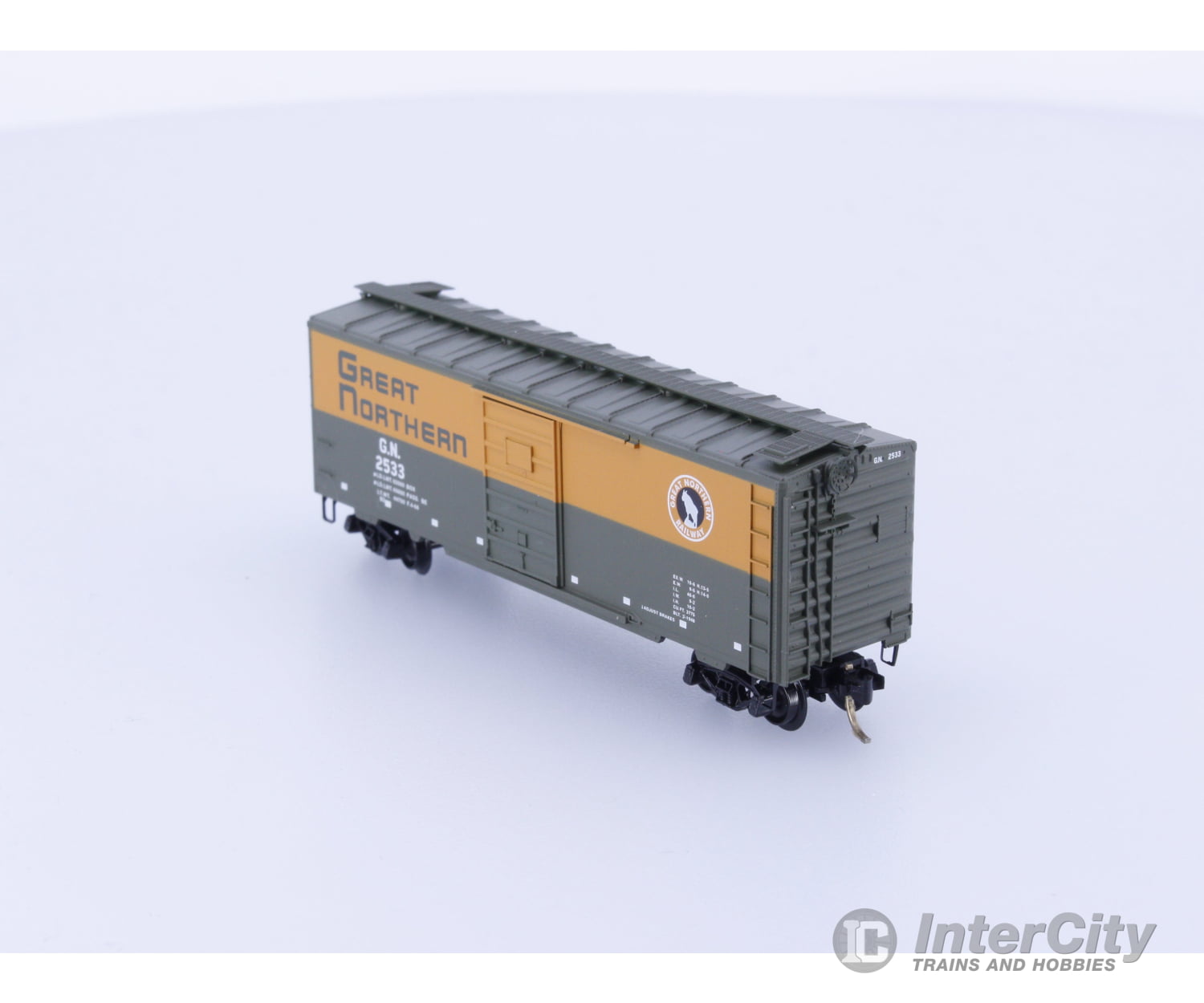 Micro Trains 20226 N Boxcar 40’ PS-1 Great Northern (GN) 2533 (#1) Freight Cars