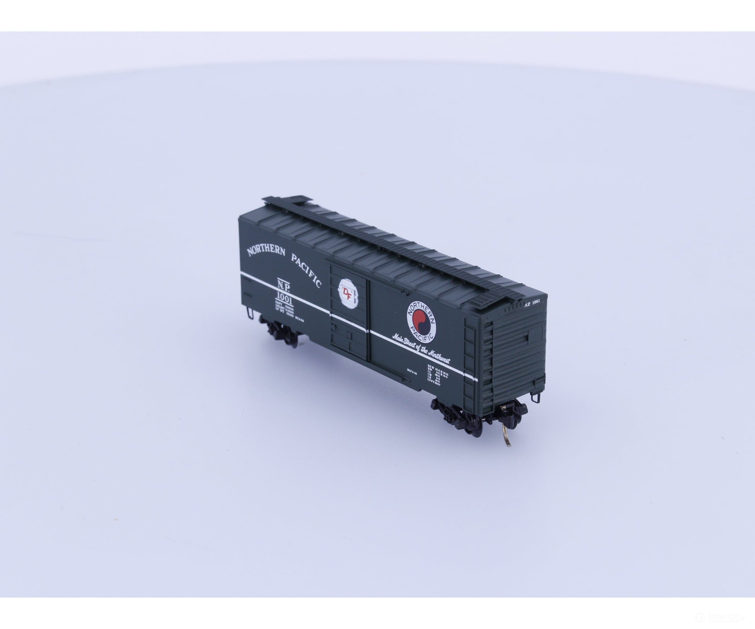 Micro Trains 20236 N Boxcar 40’ PS-1 Northern Pacific (NP) 1001 (#2) Freight Cars
