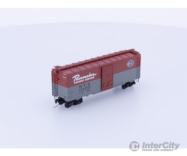 Micro Trains 20240 N 40’ Standard Box Car Single Door New York Central (NYC) 174710 (#1) Freight Cars