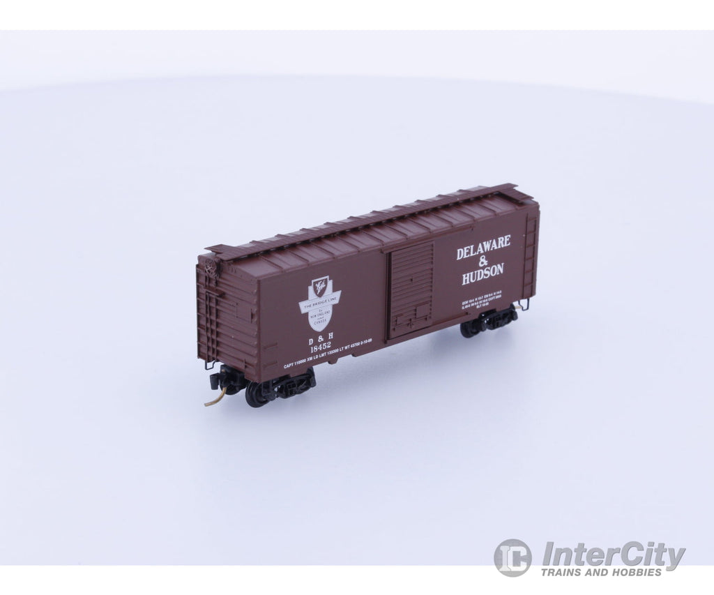 Micro Trains 20520 N 40’ Standard Box Car Single Door Delaware and Hudson Railway (D&H) 18452 Freight Cars