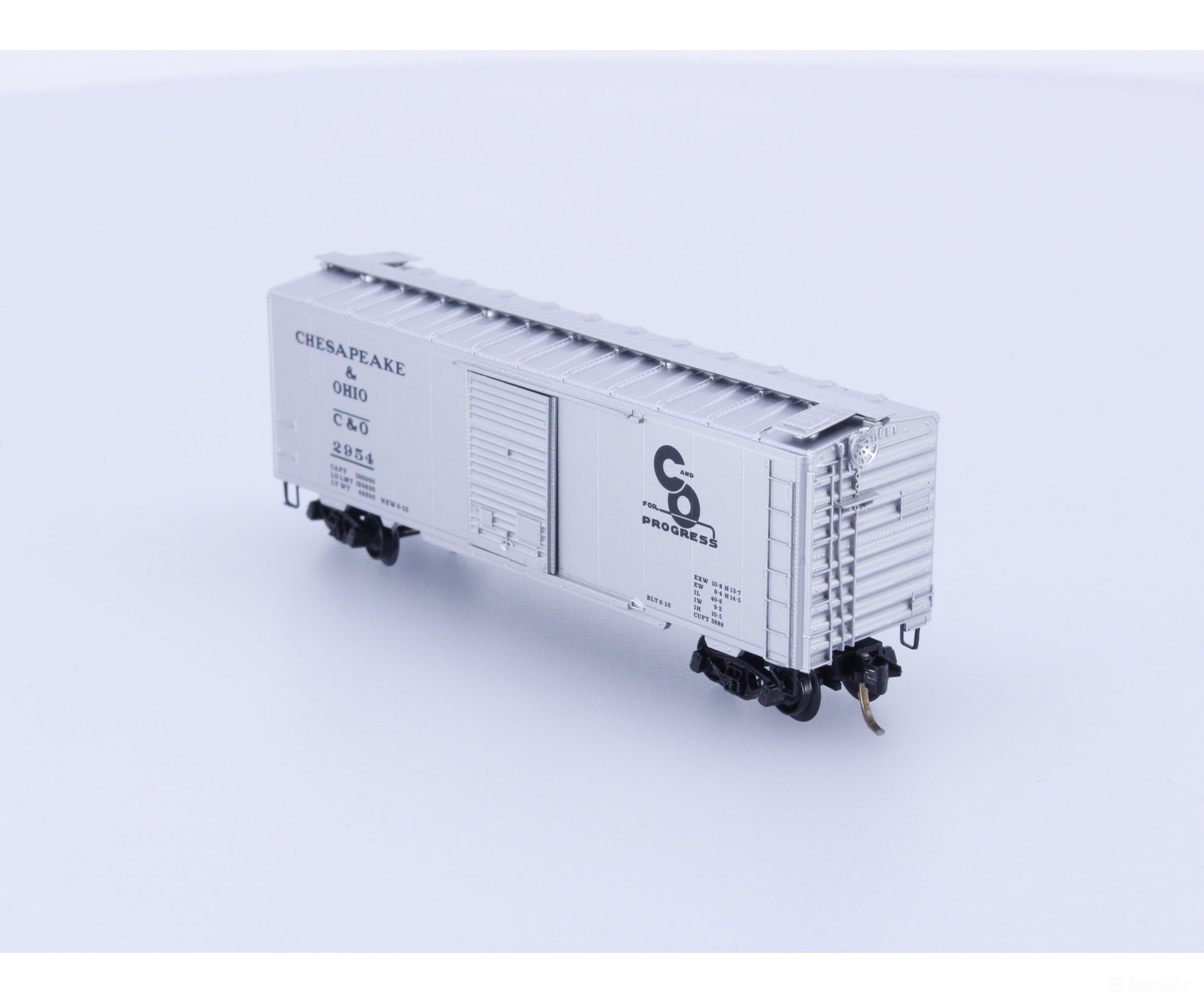 Micro Trains 20820 N Boxcar 40’ PS-1 Chesapeake & Ohio C&O Chesapeake and Ohio (CO) 2954 Freight Cars