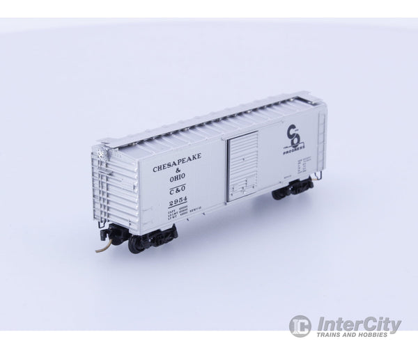 Micro Trains 20820 N Boxcar 40’ PS-1 Chesapeake & Ohio C&O Chesapeake and Ohio (CO) 2954 Freight Cars