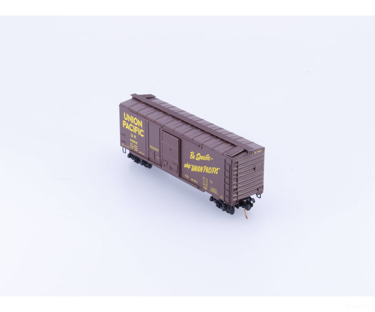 Micro Trains 22030 N Boxcar 40’ Steel Combo Door Union Pacific (UP) 110015 - Freight Cars