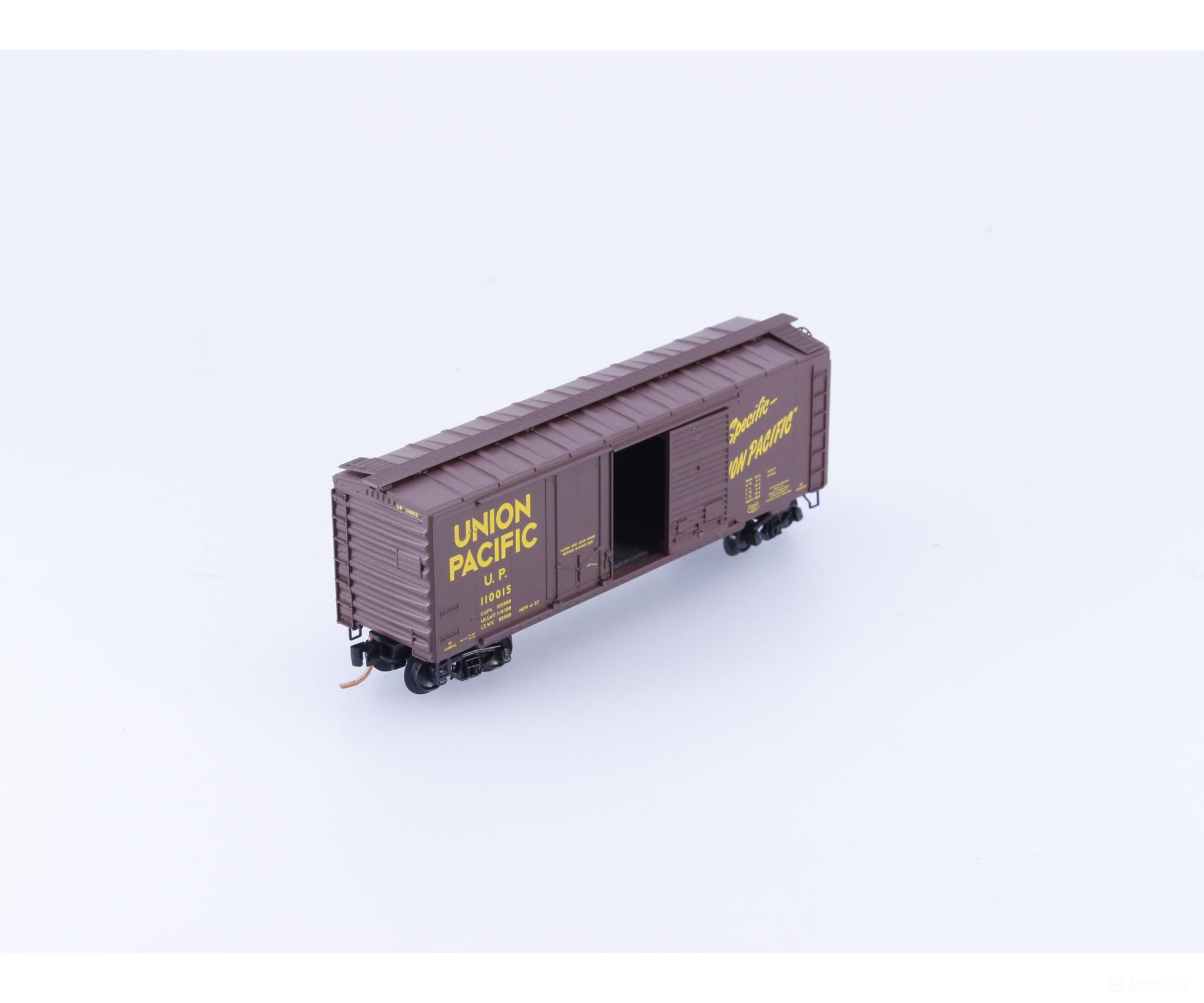 Micro Trains 22030 N Boxcar 40’ Steel Combo Door Union Pacific (UP) 110015 - Freight Cars