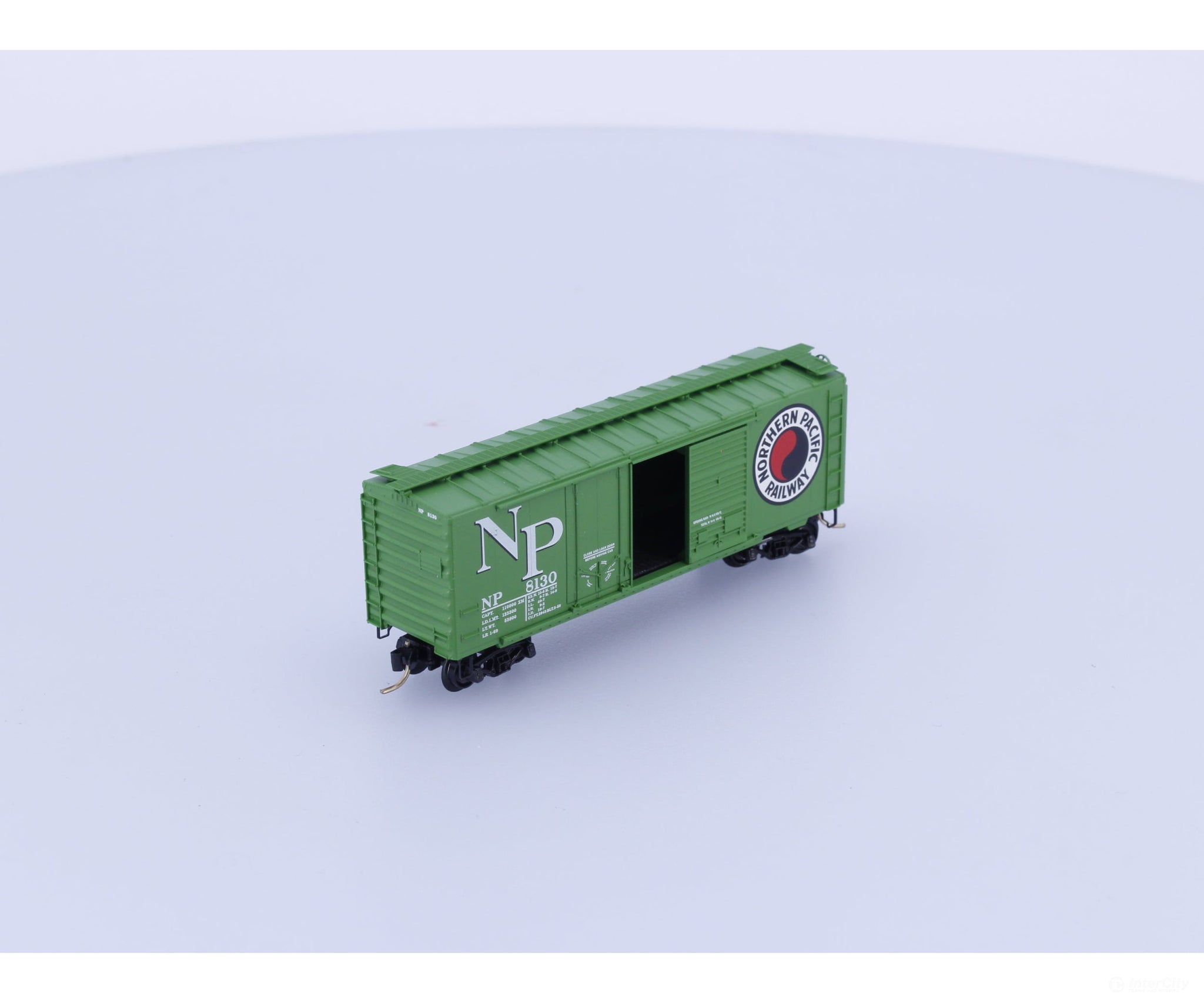 Micro Trains 22090 N Boxcar 40’ Steel Combo Door Northern Pacific (NP) 8130 Freight Cars
